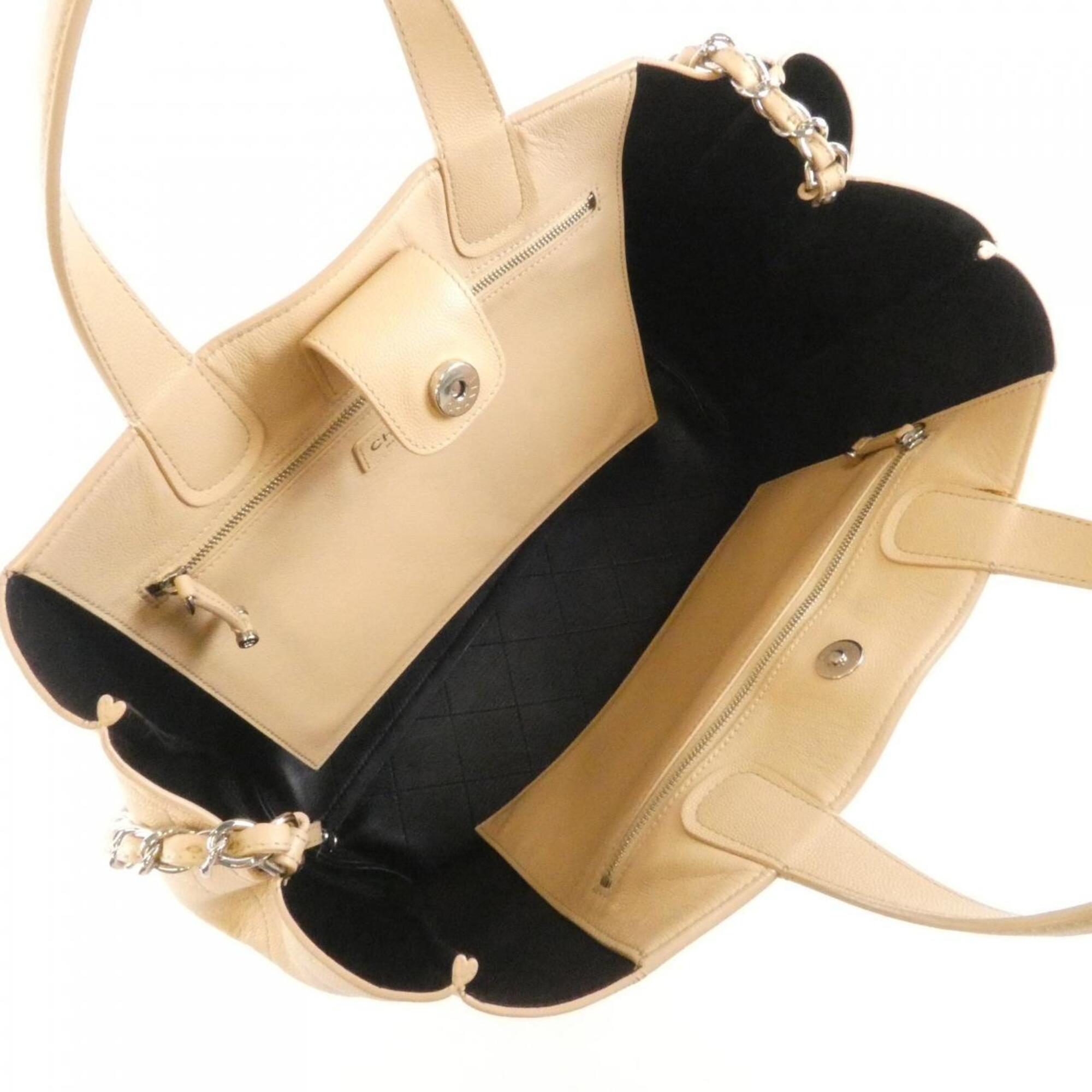 Chanel Beige Grained Calfskin Handbag (Pre-Owned)