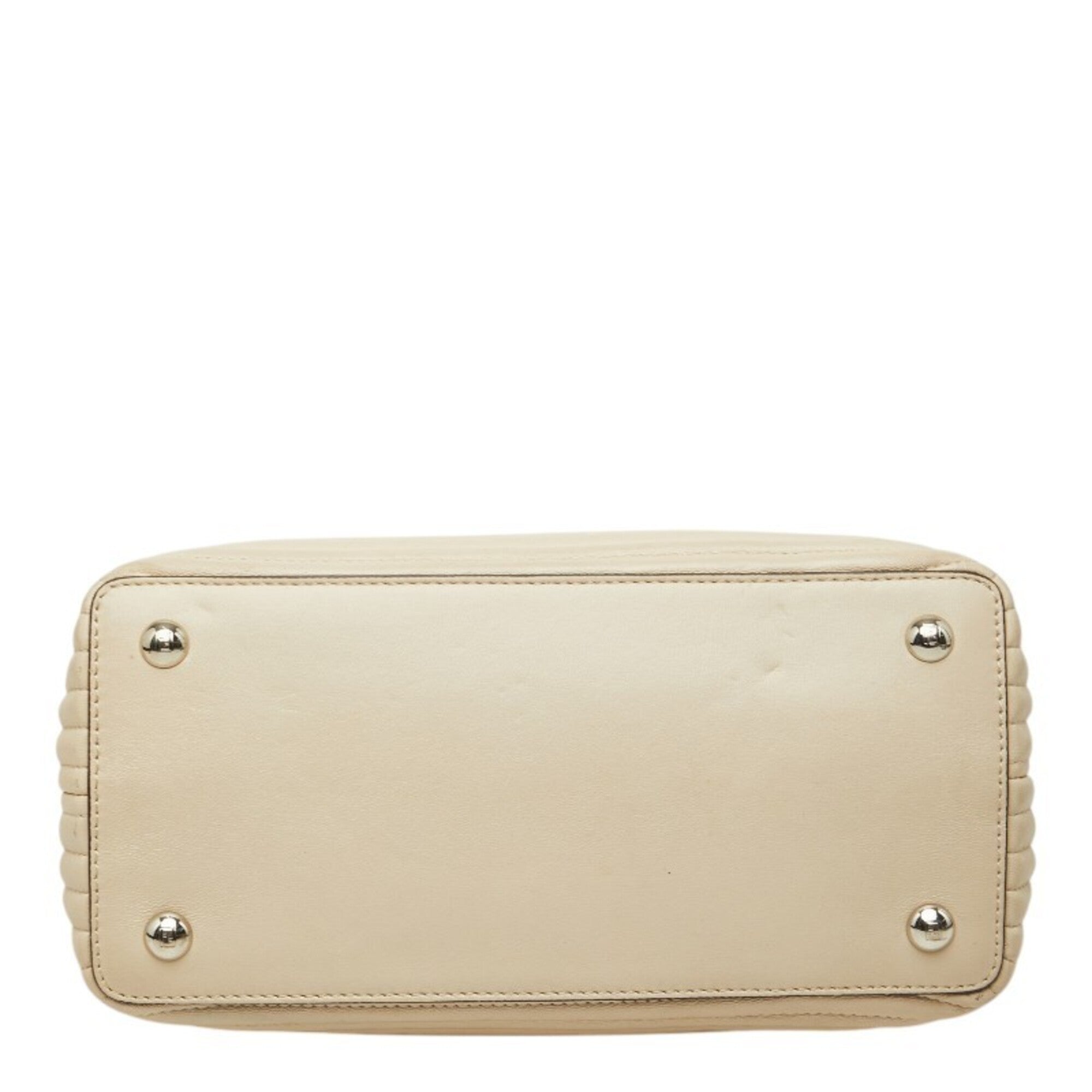 Fendi Ivory Leather Shoulder Bag (Pre-Owned)