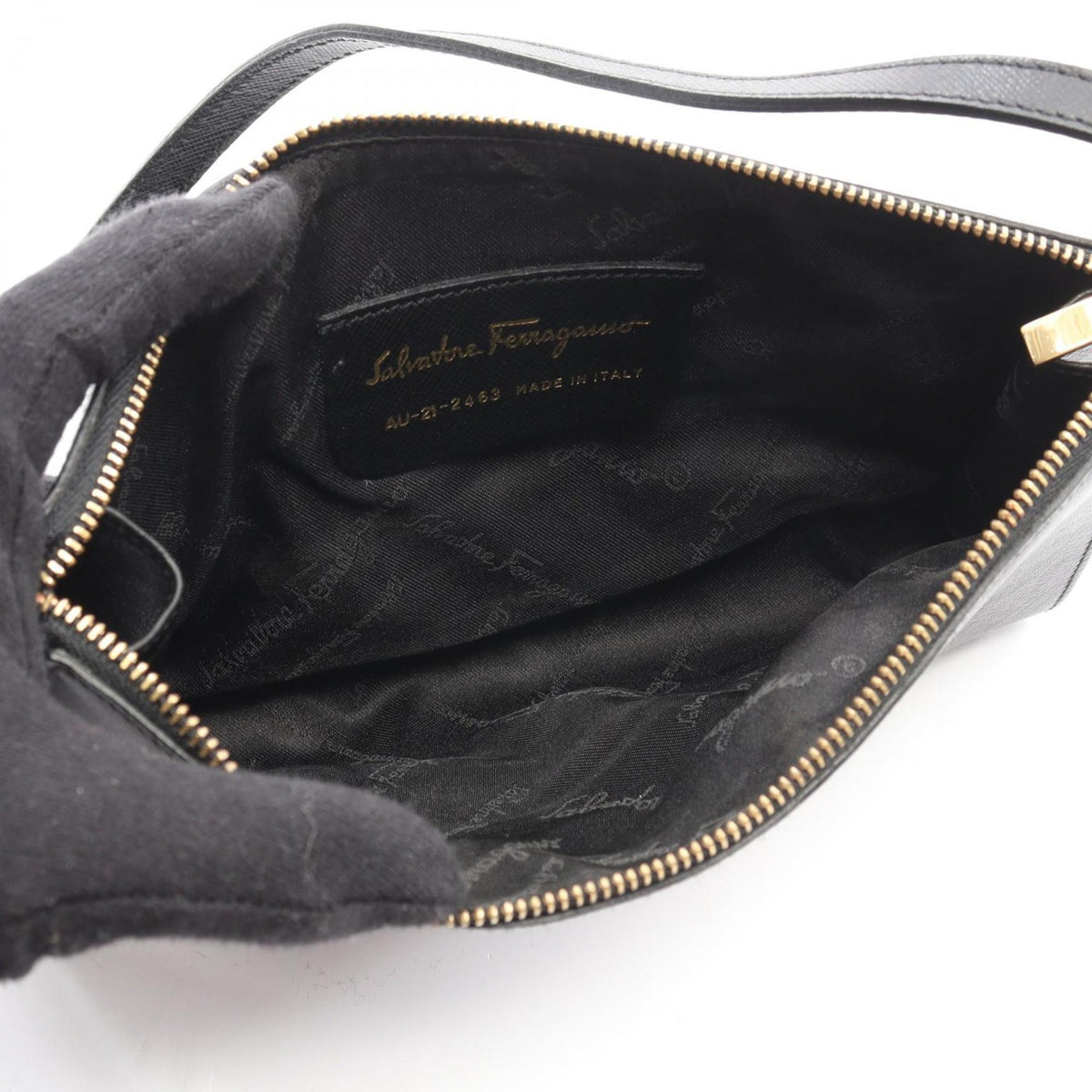 Salvatore Ferragamo Black Leather Handbag Shoulder Bag (Pre-Owned)