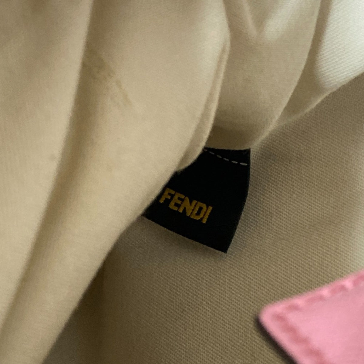 Fendi Pink Leather Handbag (Pre-Owned)