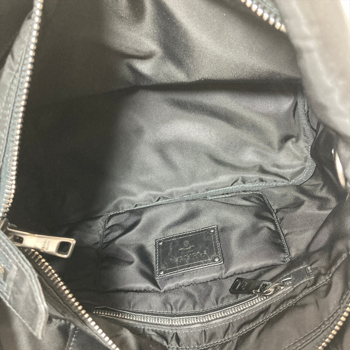 Prada Black Nylon Shoulder Bag (Pre-Owned)