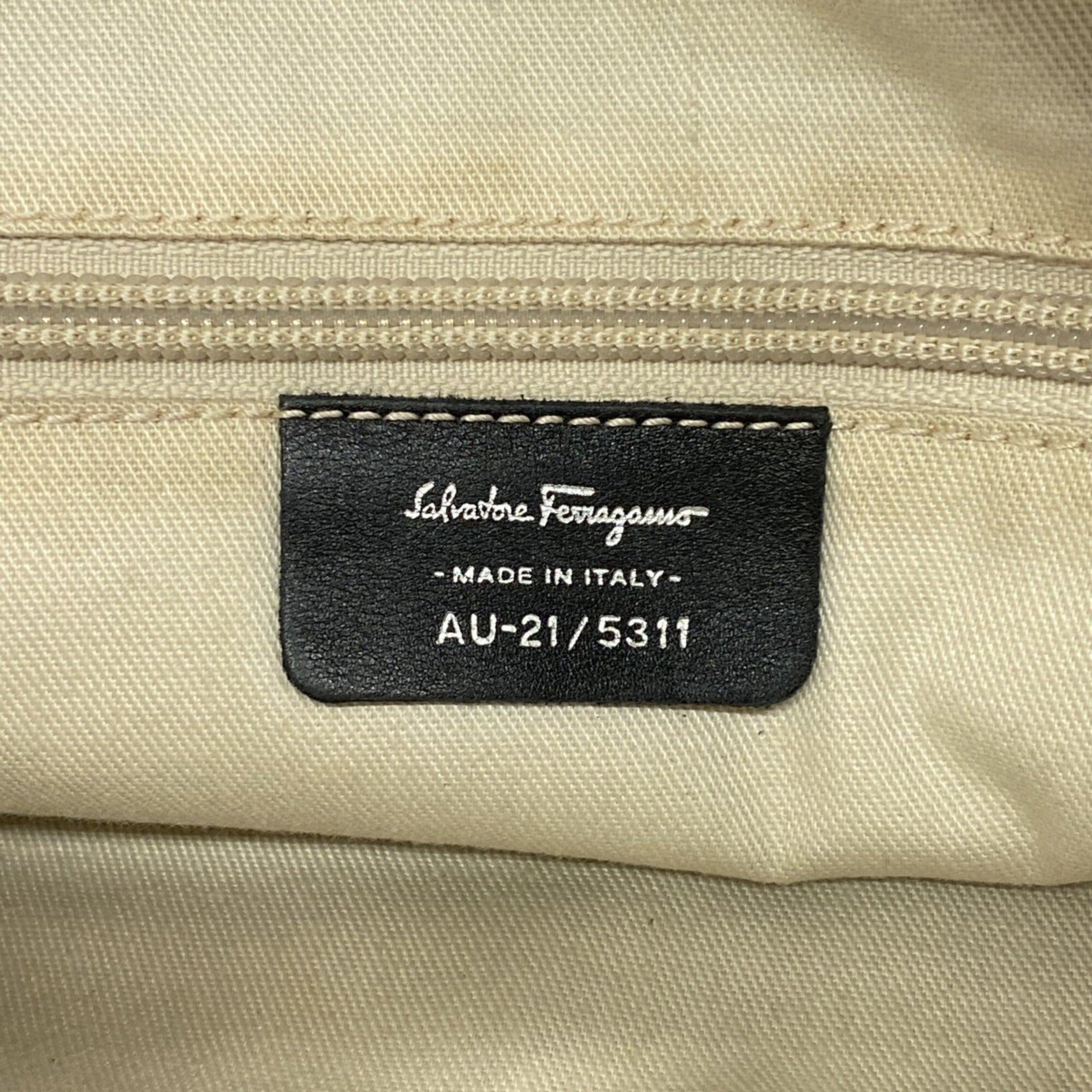 Salvatore Ferragamo Black Leather Handbag (Pre-Owned)