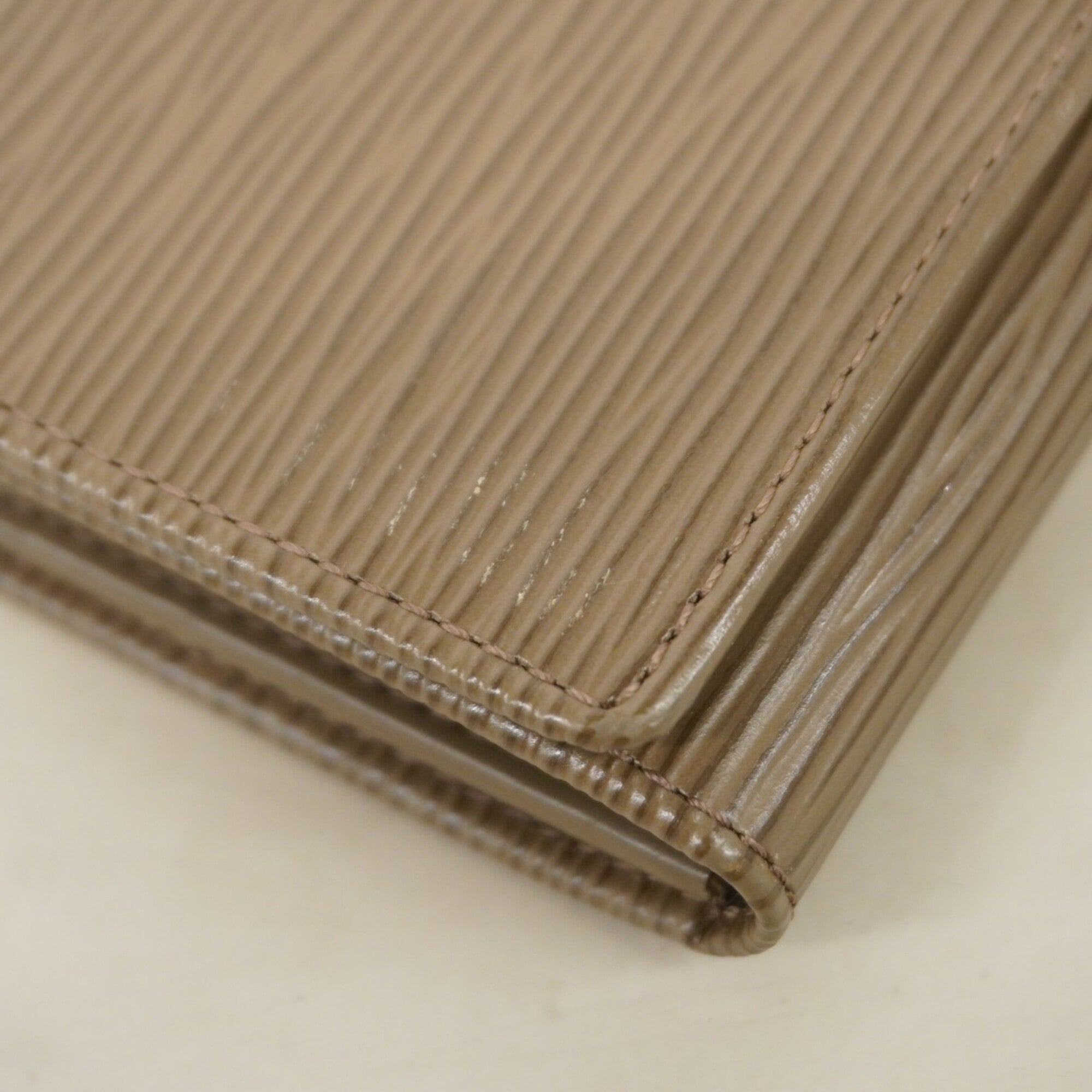 Louis Vuitton Gray Wallet (Bi-Fold) (Pre-Owned)