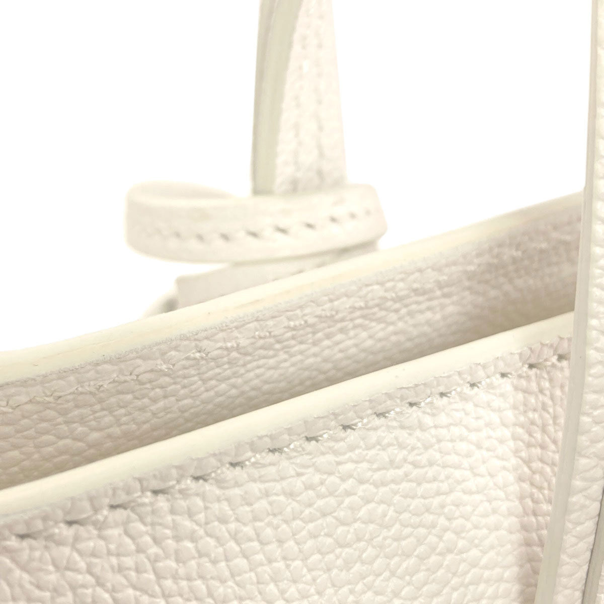 Tod's White Leather Tote Bag (Pre-Owned)