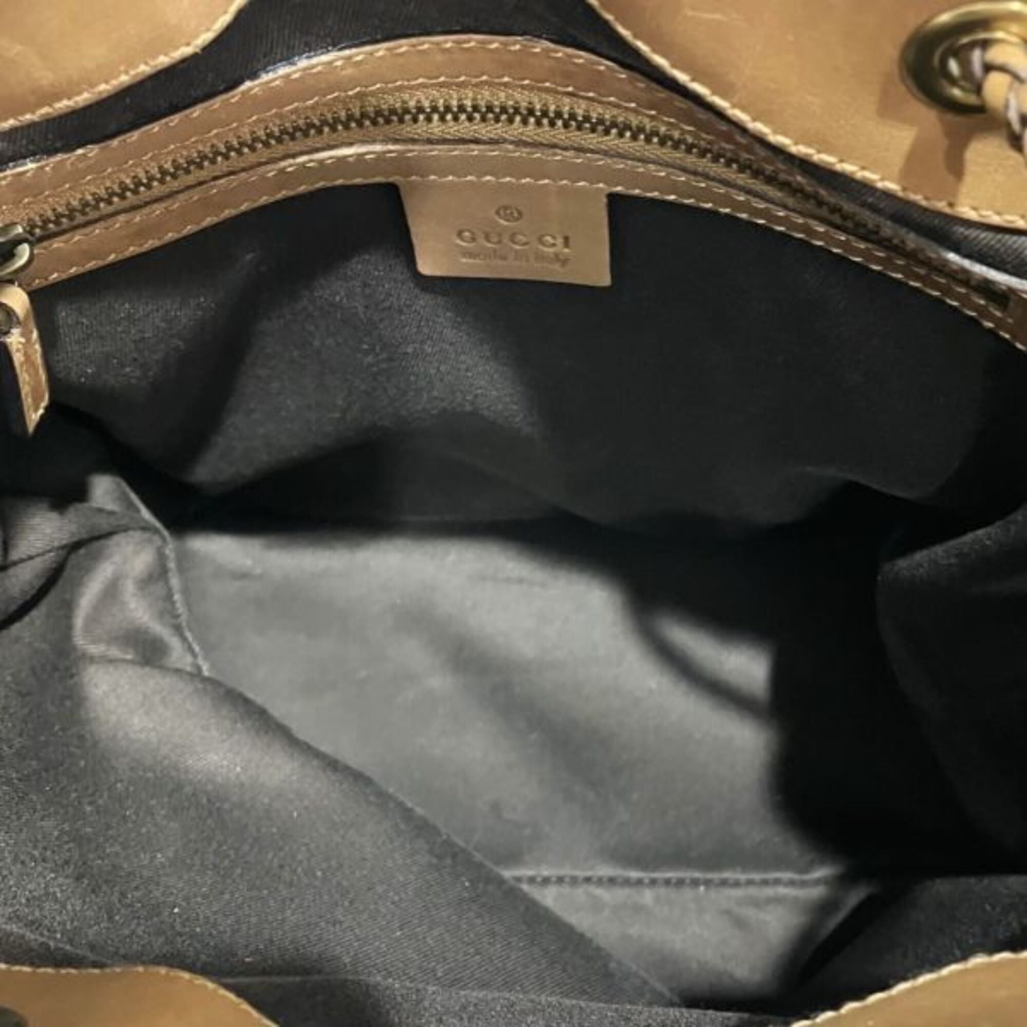Gucci Brown Gg Canvas Handbag Shoulder Bag (Pre-Owned)