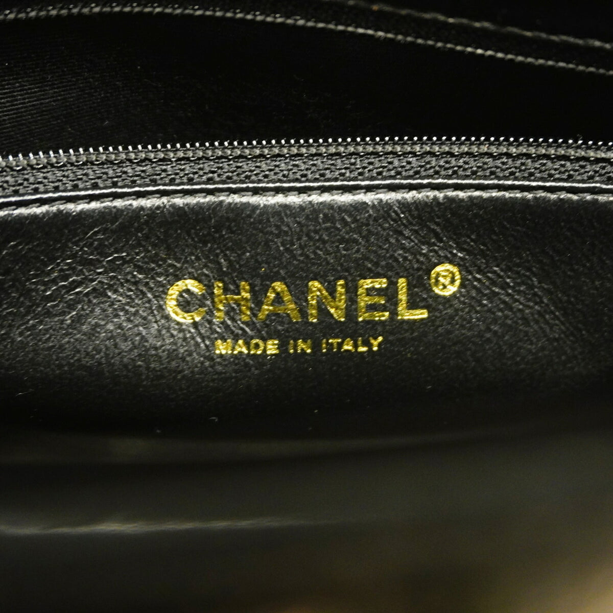 Chanel Black Grained Calfskin Tote Bag (Pre-Owned)