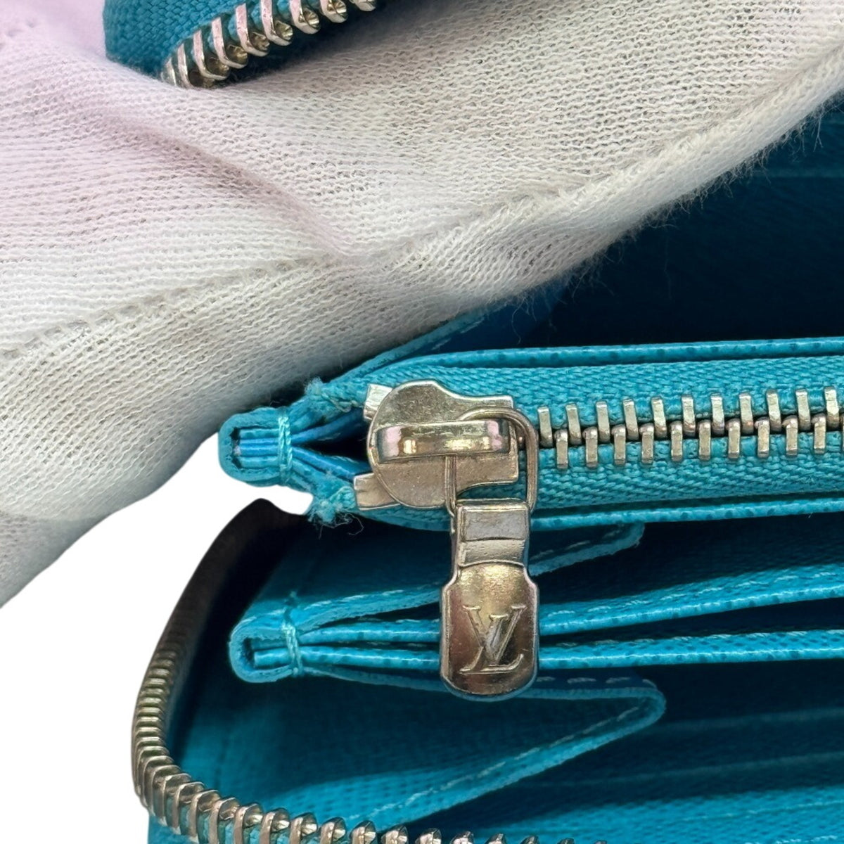 Louis Vuitton Turquoise Leather Long Wallet (Bi-Fold) (Pre-Owned)