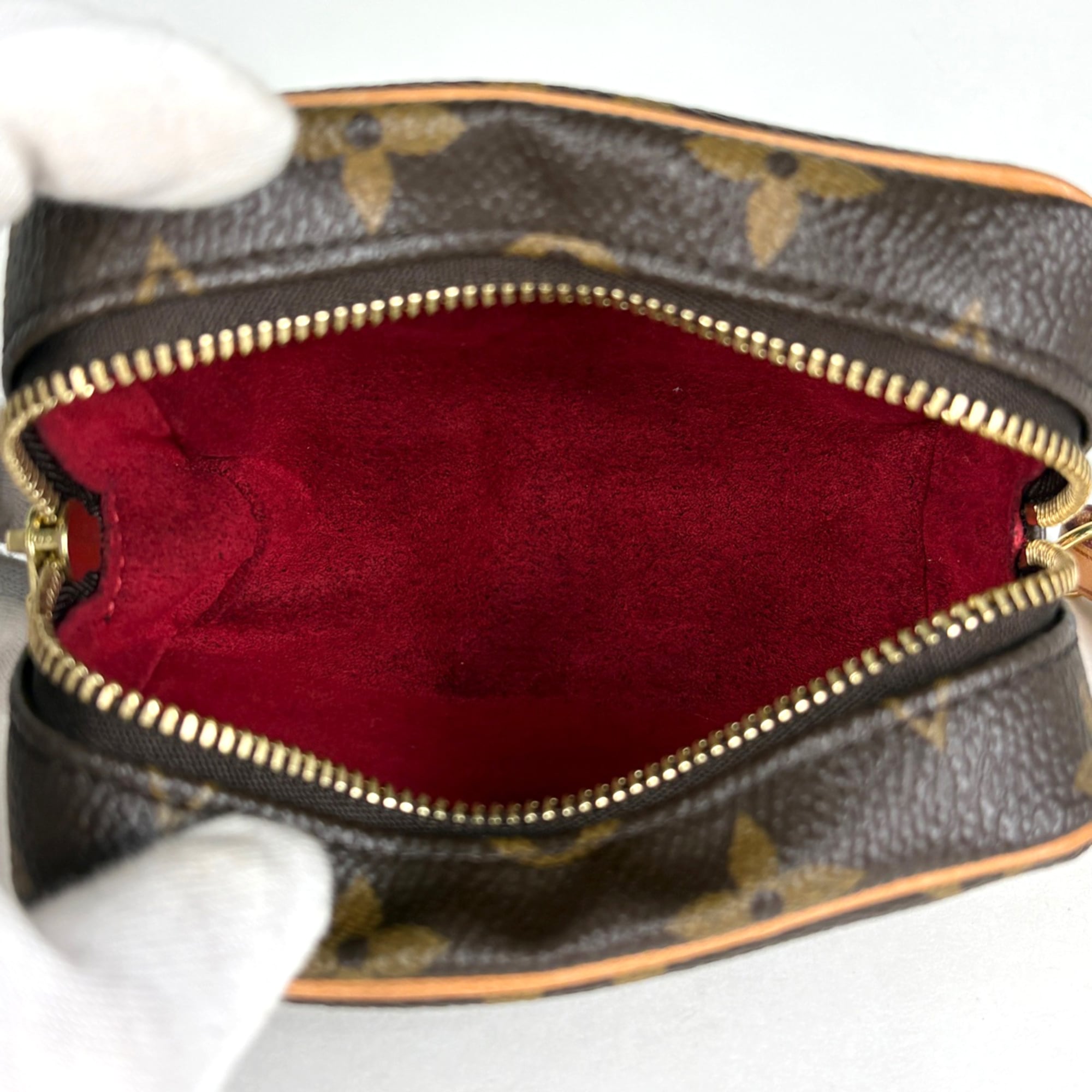 Louis Vuitton Brown Monogram Pouch (Pre-Owned)