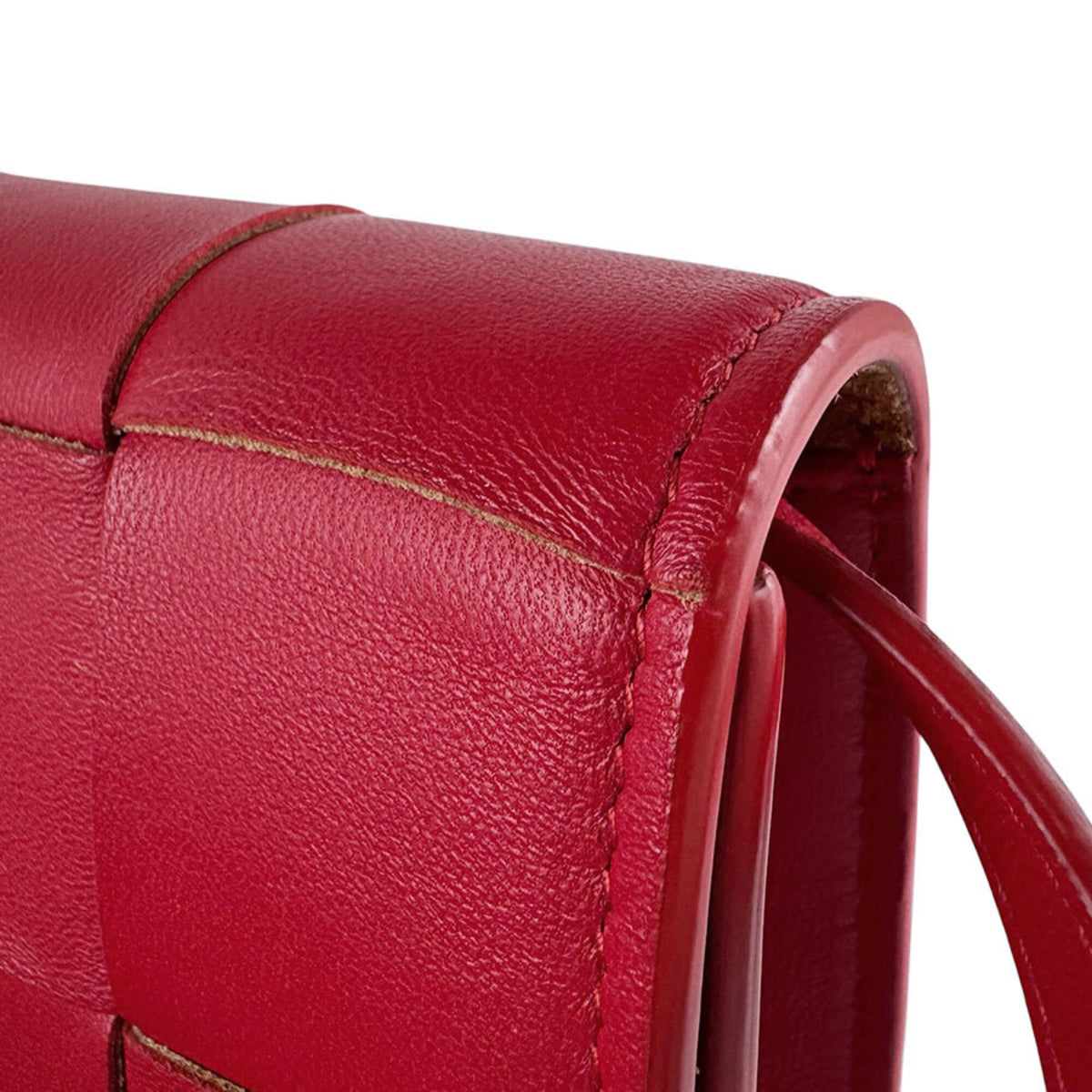 Bottega Veneta Red Color Leather Shoulder Bag (Pre-Owned)