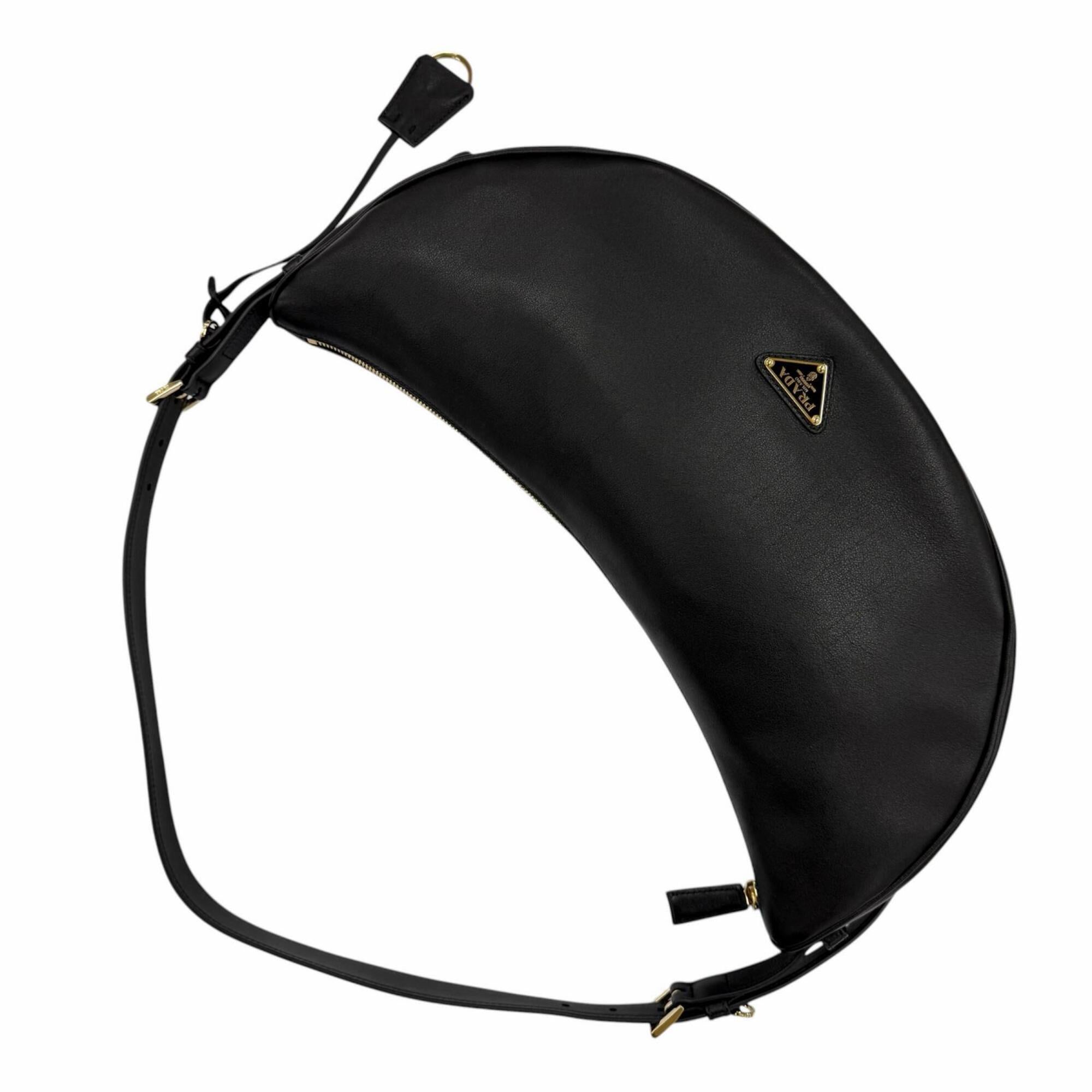 Prada Black Leather Shoulder Bag (Pre-Owned)