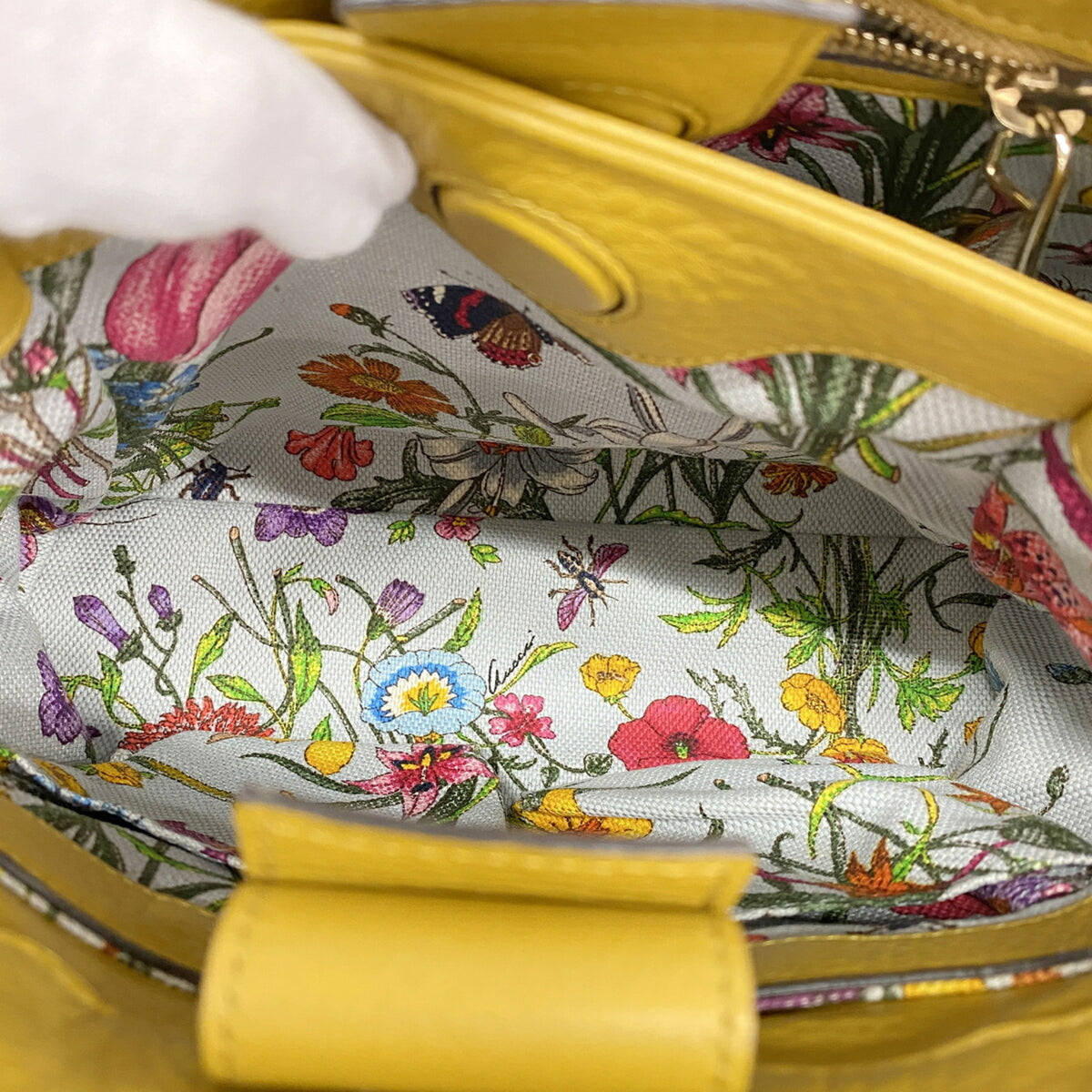 Gucci Yellow Leather Handbag (Pre-Owned)
