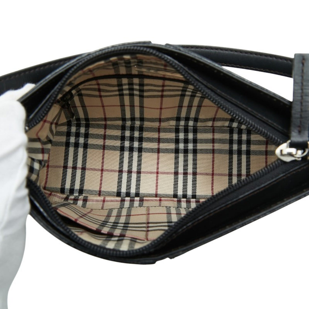 Burberry Black Leather Shoulder Bag (Pre-Owned)