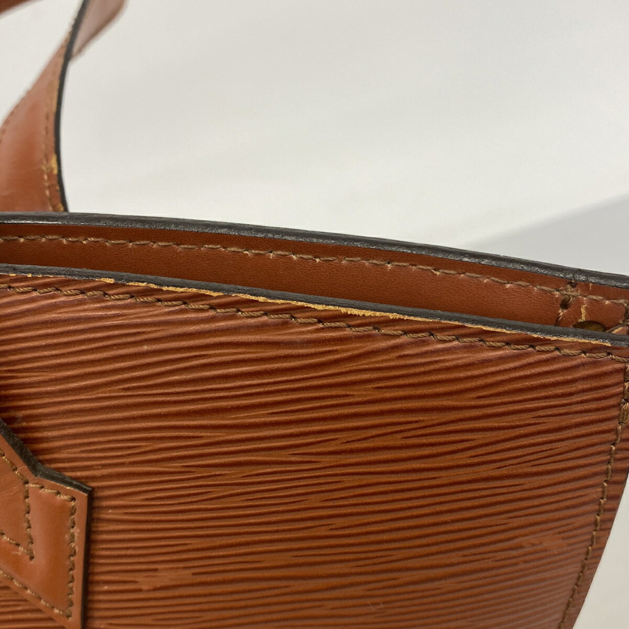 Louis Vuitton Kenyan Brown Handbag (Pre-Owned)
