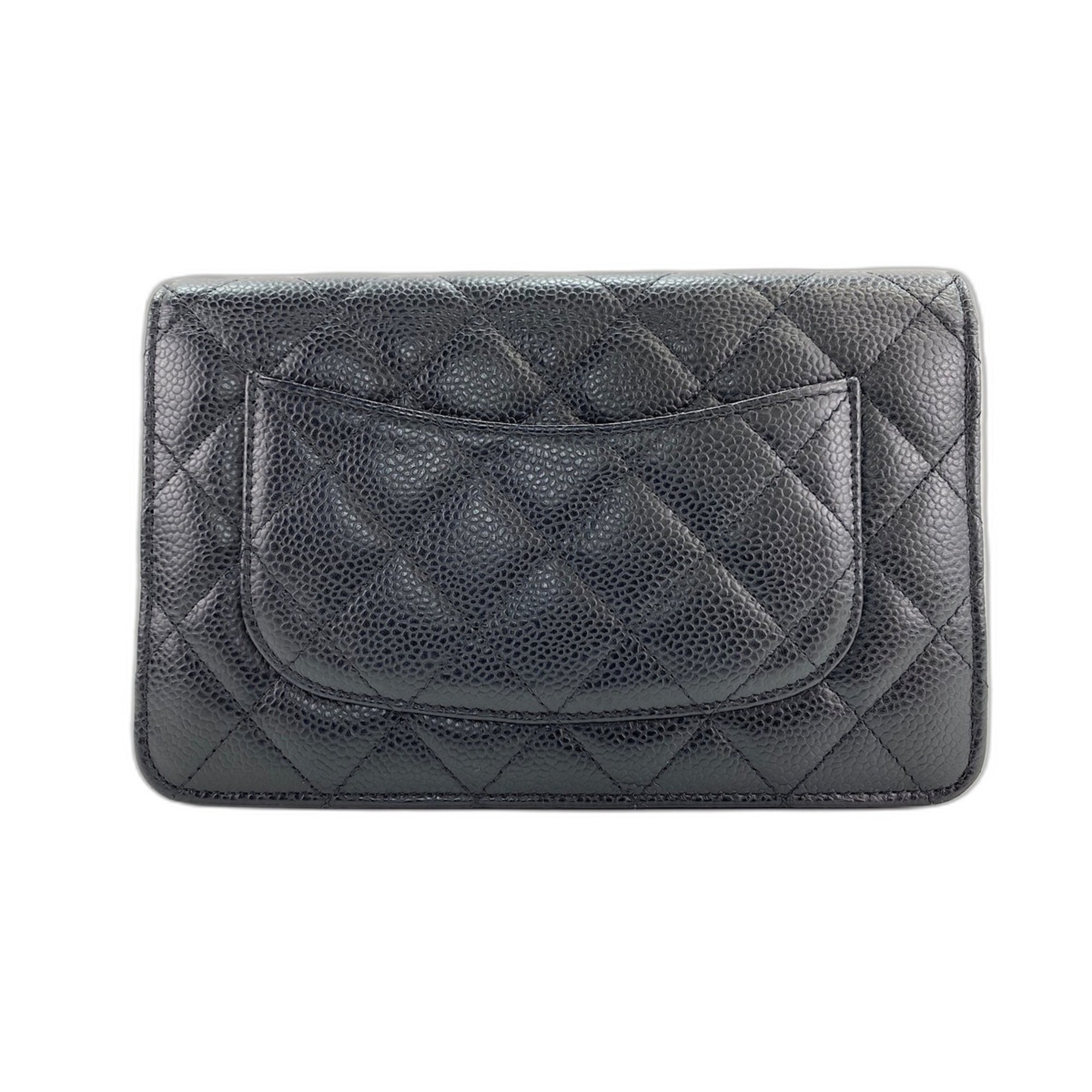 Chanel Black Shoulder Bag (Pre-Owned)