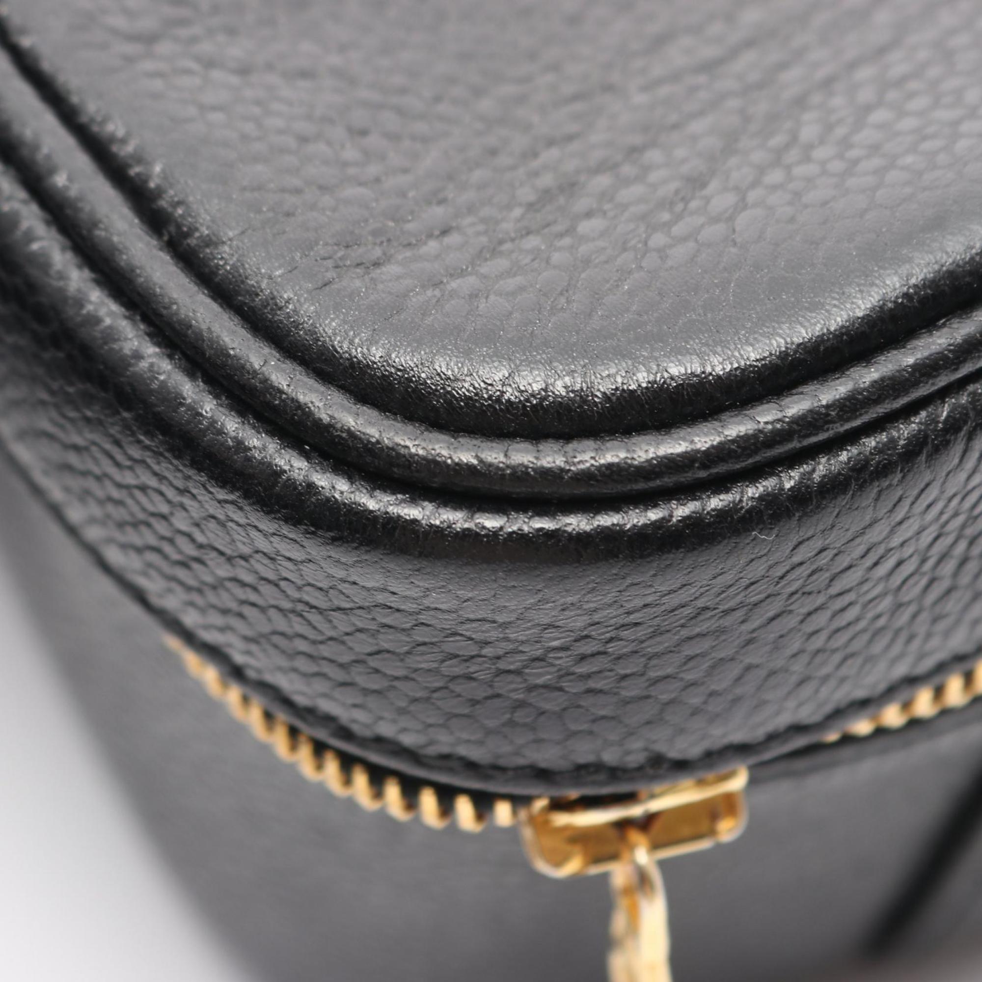 Chanel Black Leather Handbag (Pre-Owned)
