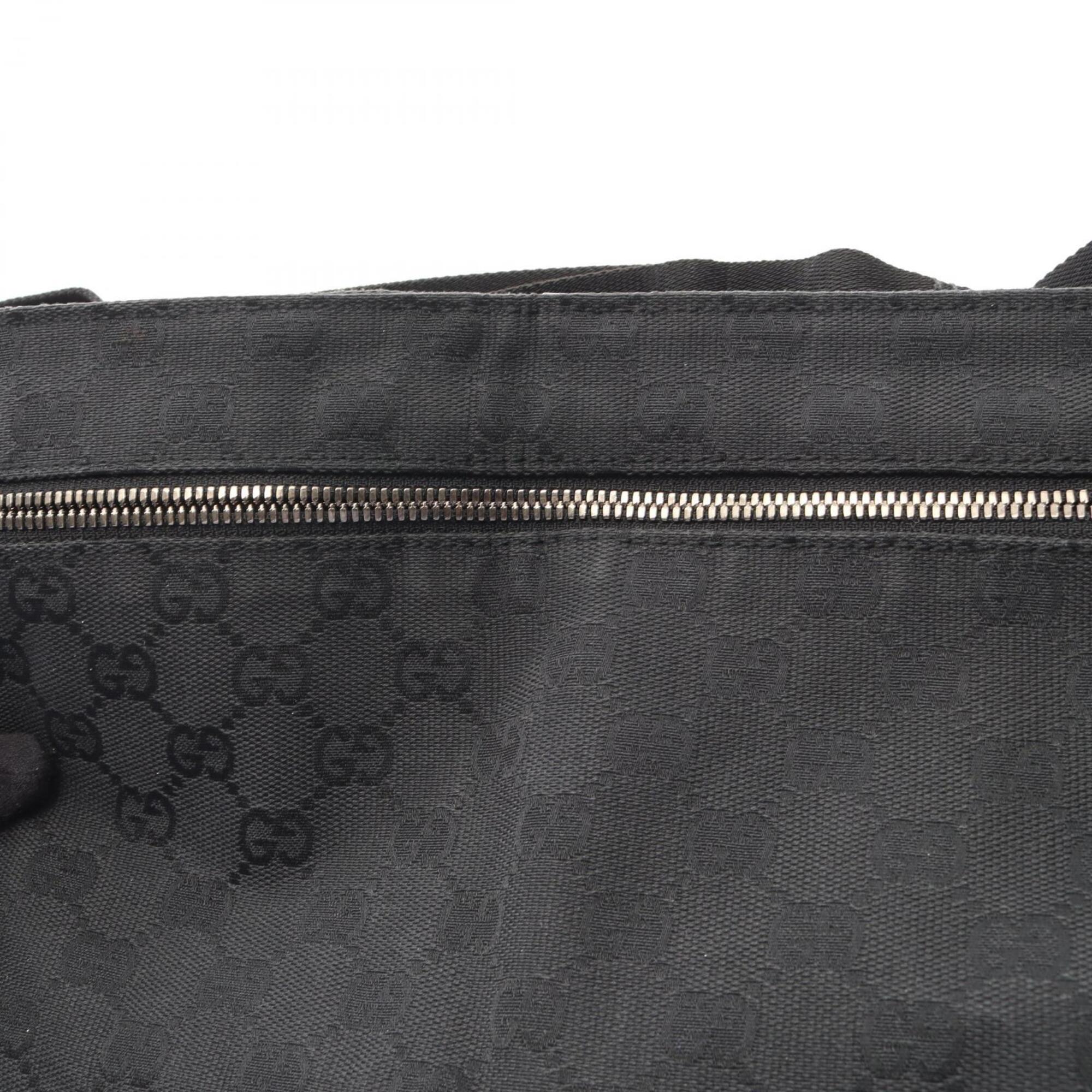 Gucci Black Gg Canvas Leather Fanny Pack Handbag (Pre-Owned)
