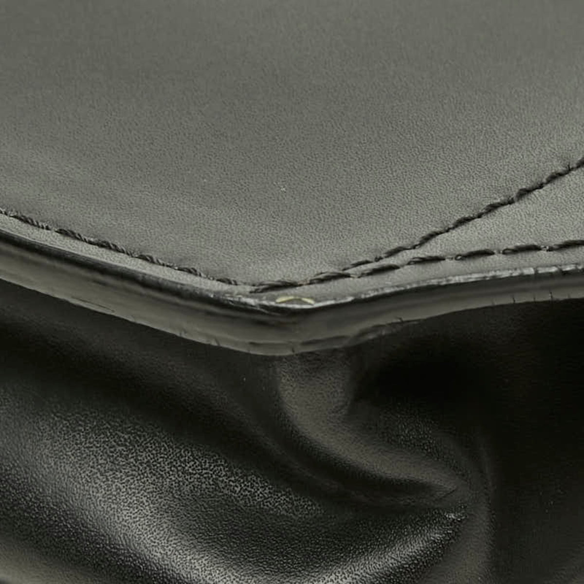 Valentino Black Leather Shoulder Bag Sling Bag (Pre-Owned)