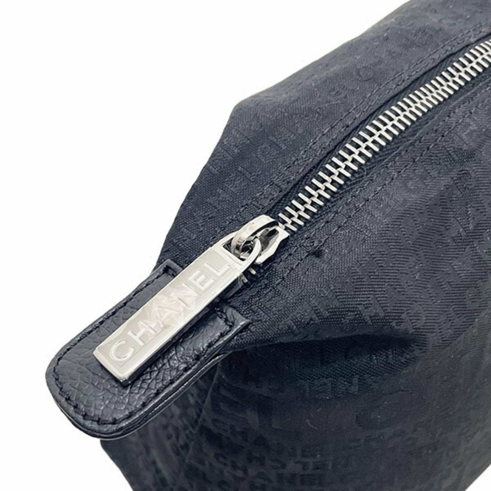 Chanel Black Fabric Pouch (Pre-Owned)