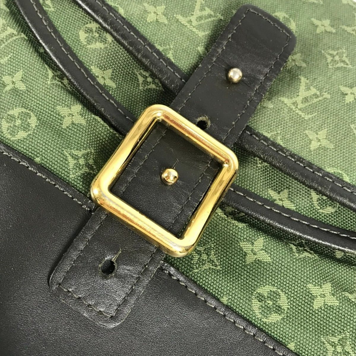 Louis Vuitton Khaki Monogram Mini Canvas Pochette Shoulder Bag (Pre-Owned)