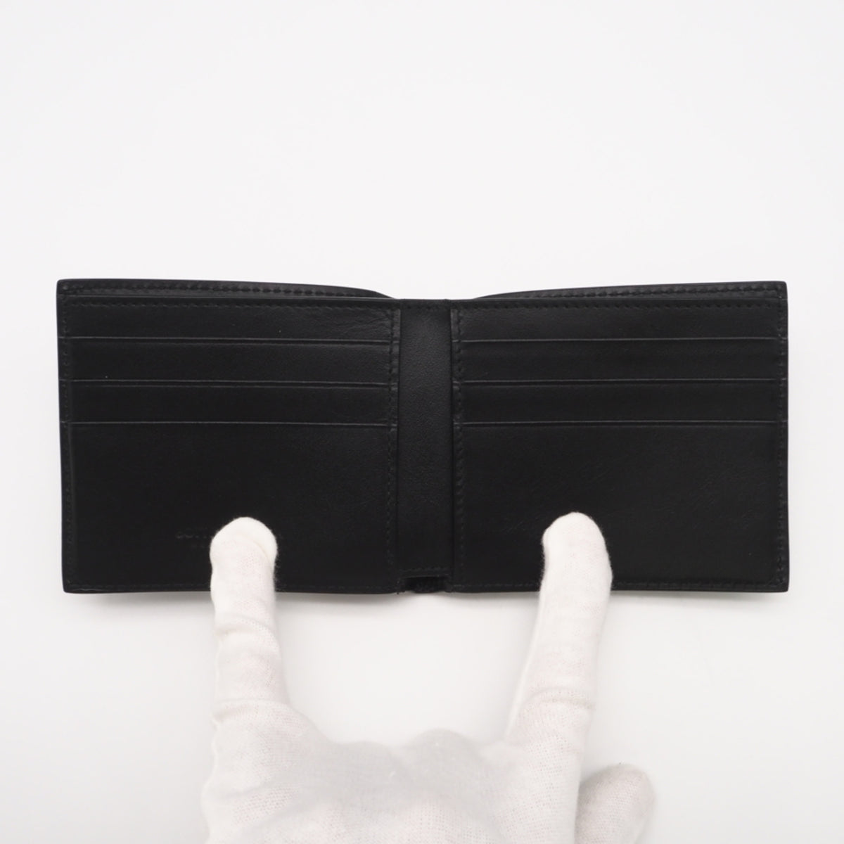 Bottega Veneta Black Leather Wallet (Bi-Fold) (Pre-Owned)