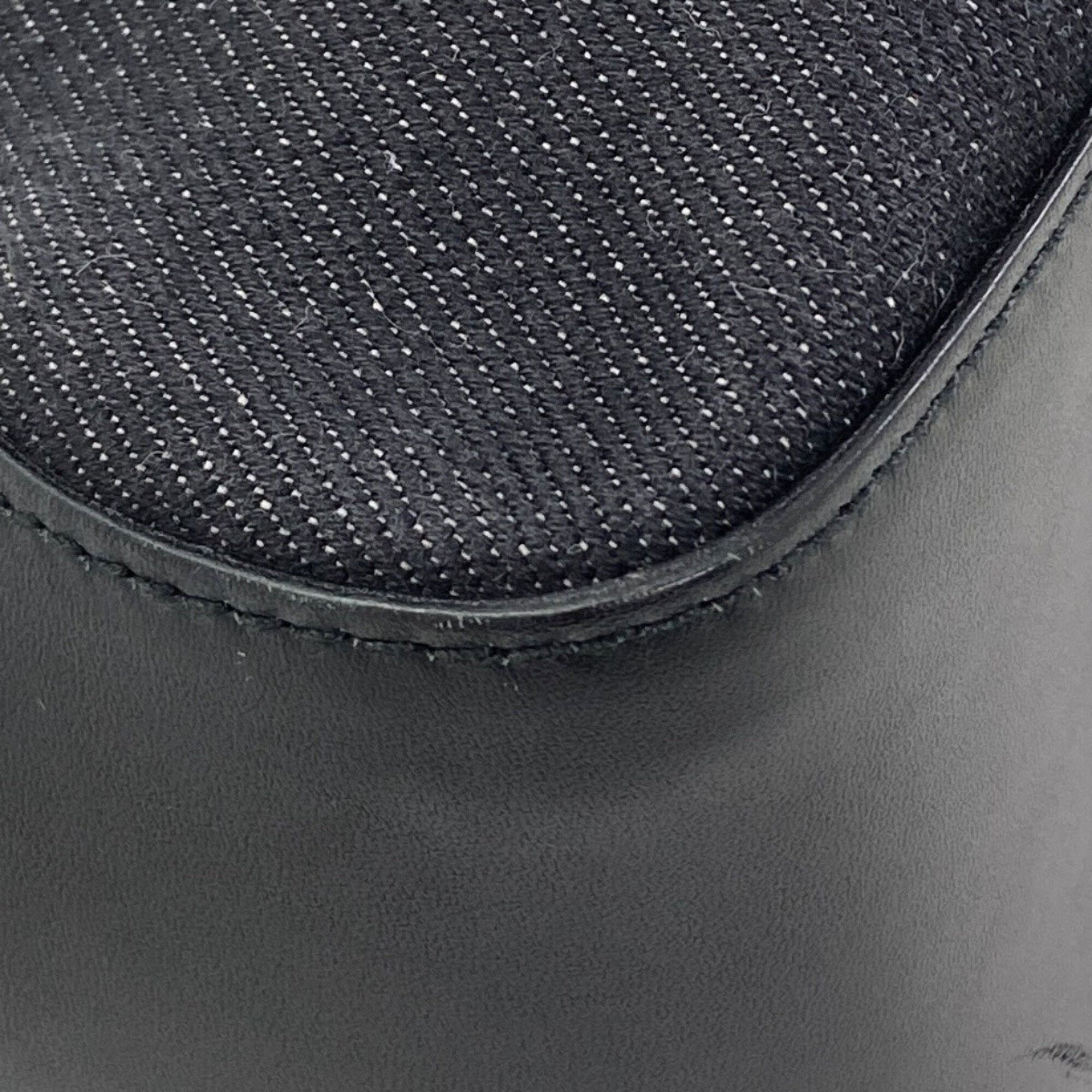 Gucci Sherry Line Black Canvas Handbag (Pre-Owned)