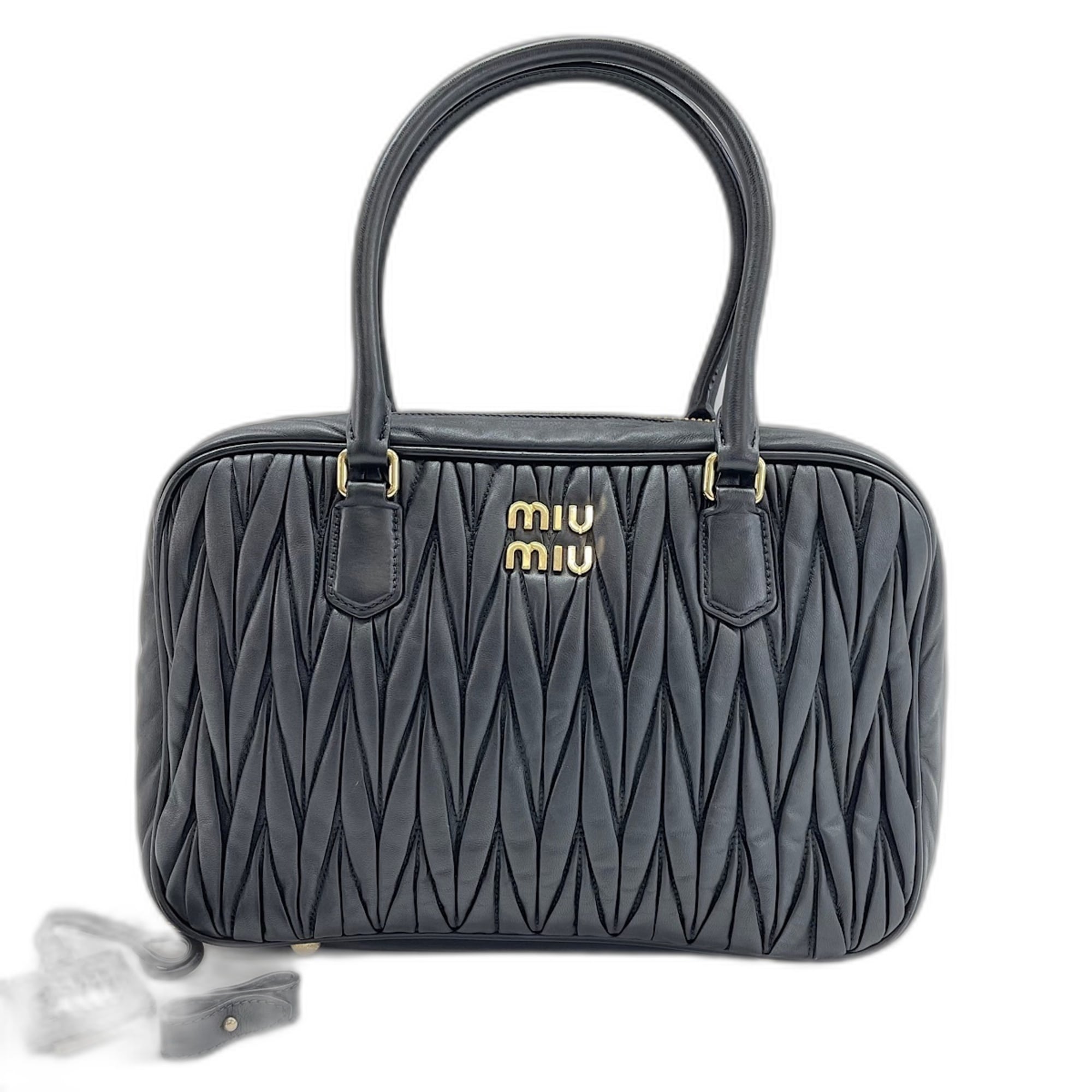 Miu Miu Matelasse Black Handbag (Pre-Owned)