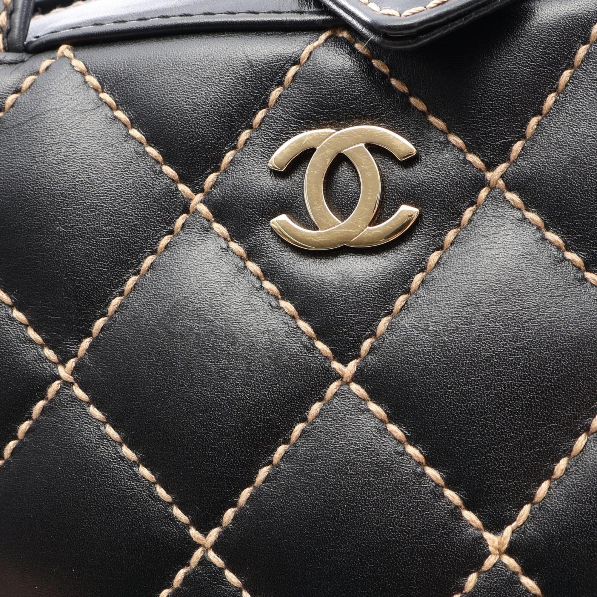 Chanel Black Leather Handbag (Pre-Owned)