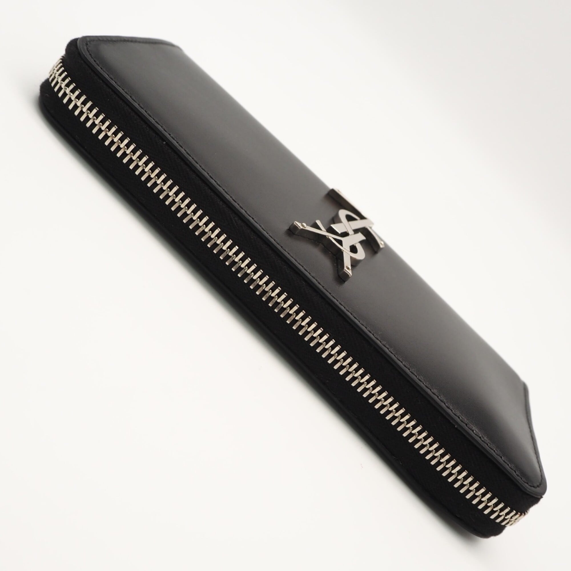 Yves Saint Laurent Black Leather Long Wallet (Bi-Fold) (Pre-Owned)