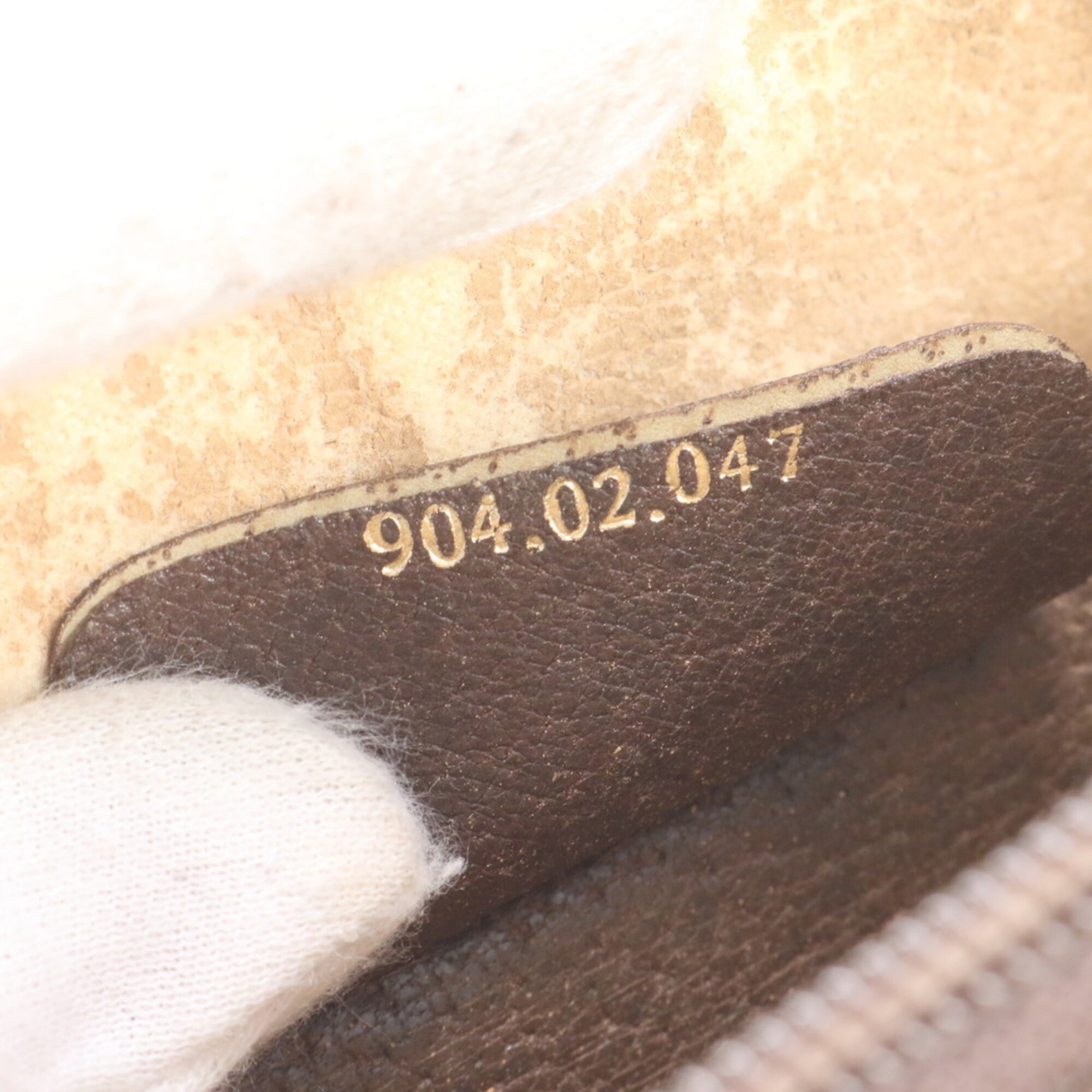 Gucci Brown Leather Coated Canvas Shoulder Bag (Pre-Owned)