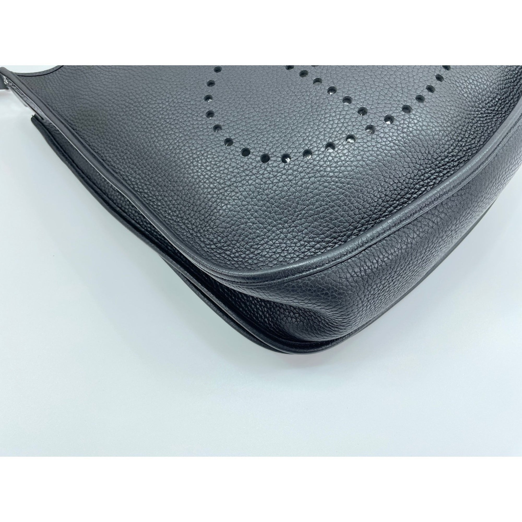 Hermes Black Taurillon Clemence Leather Shoulder Bag (Pre-Owned)