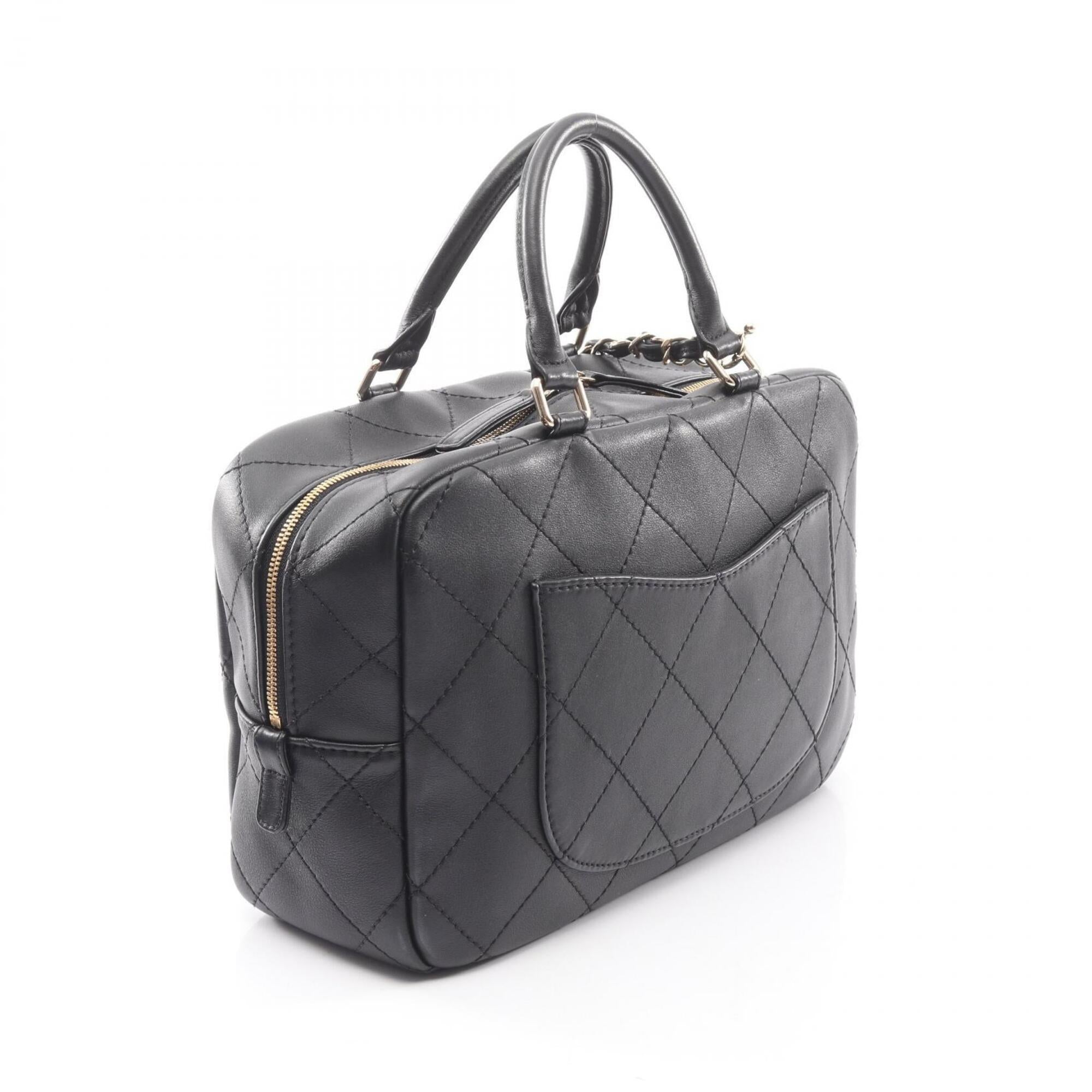 Chanel Black Leather Handbag (Pre-Owned)
