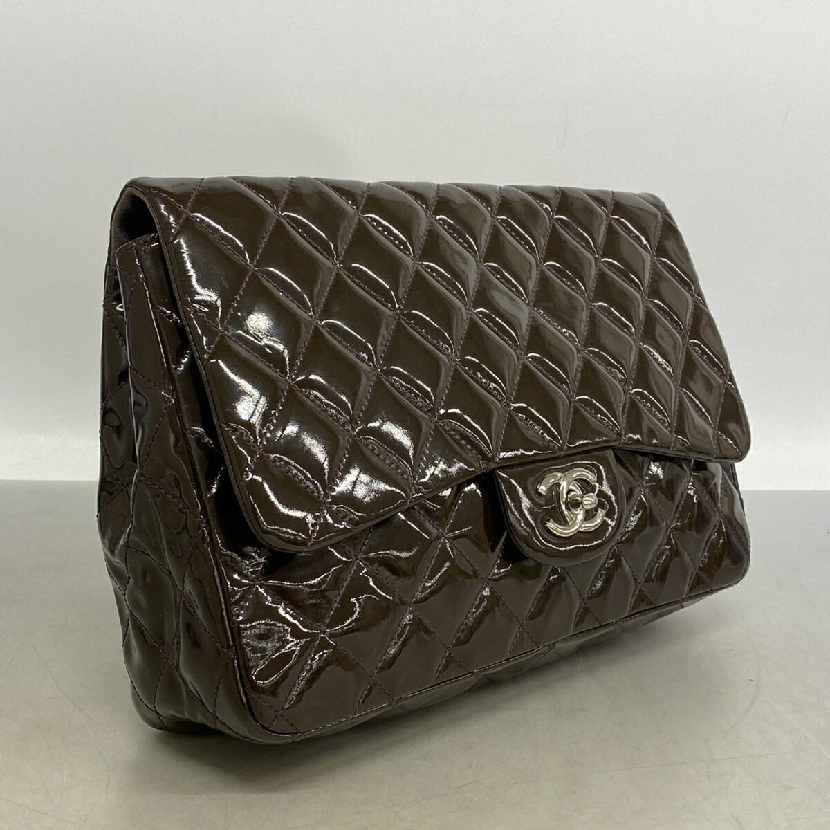Chanel Purple Patent Leather Shoulder Bag (Pre-Owned)