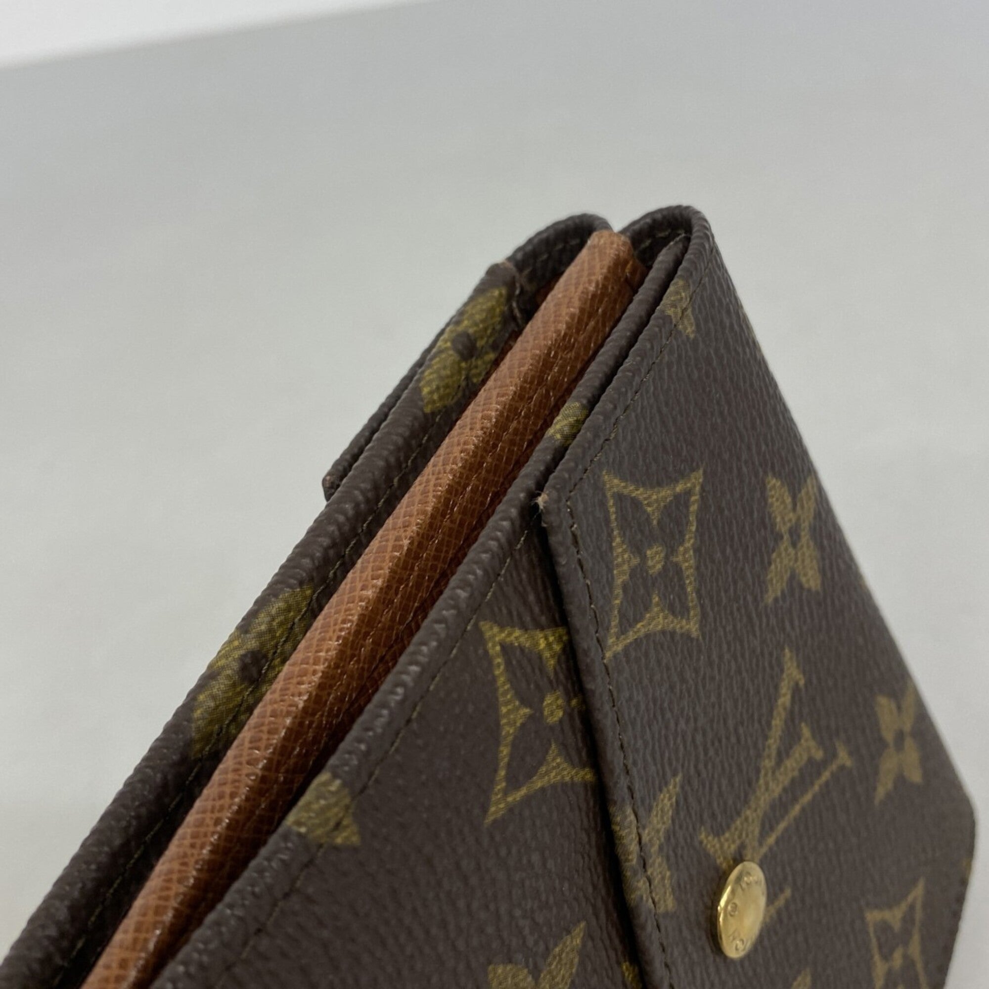 Louis Vuitton Brown Wallet (Tri-Fold) (Pre-Owned)
