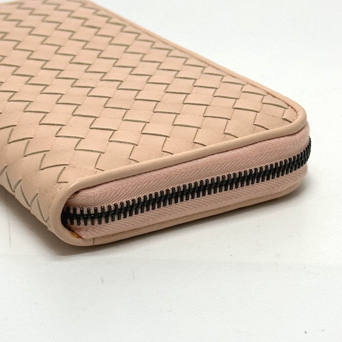 Bottega Veneta Pink Leather Long Wallet (Bi-Fold) (Pre-Owned)