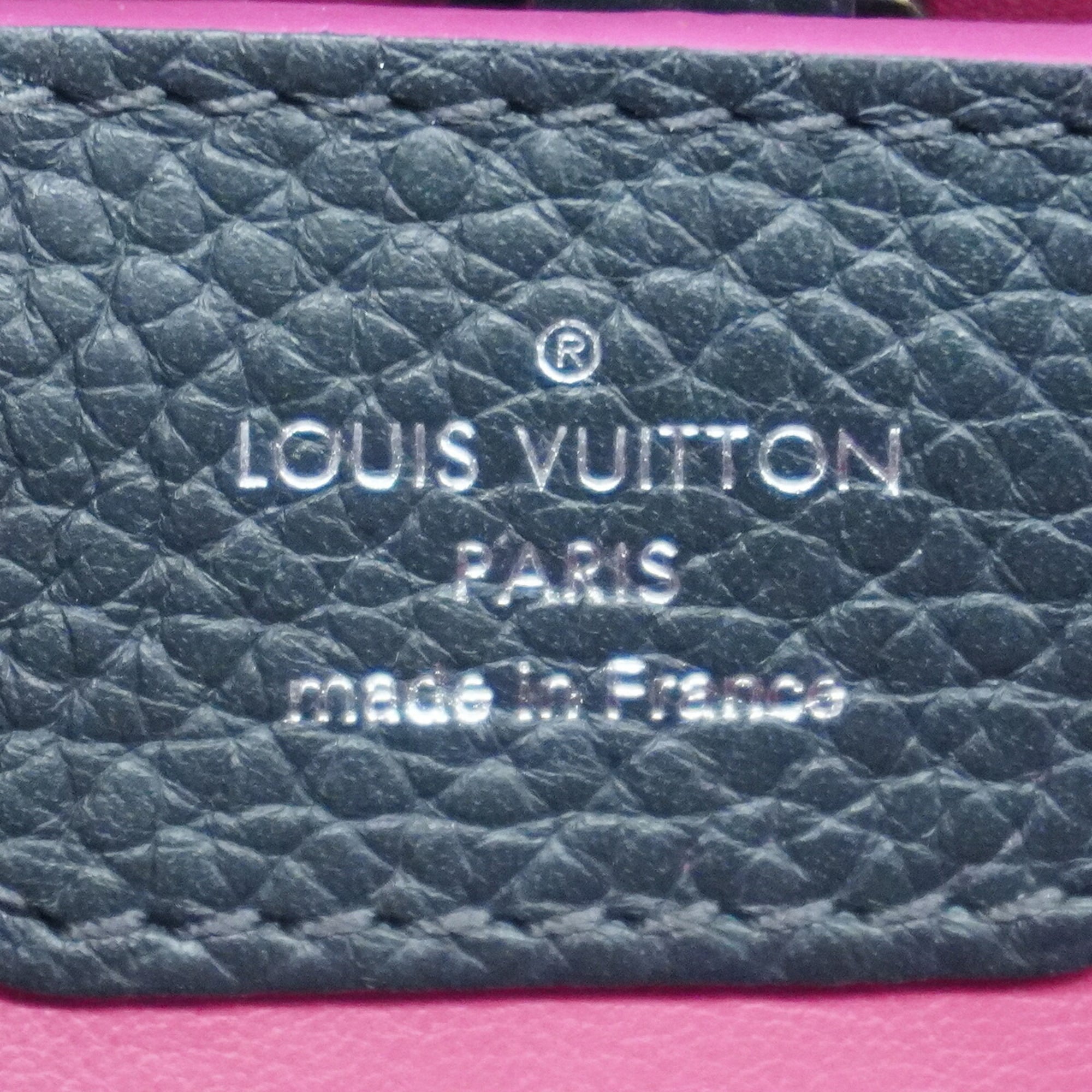 Louis Vuitton Black Handbag (Pre-Owned)