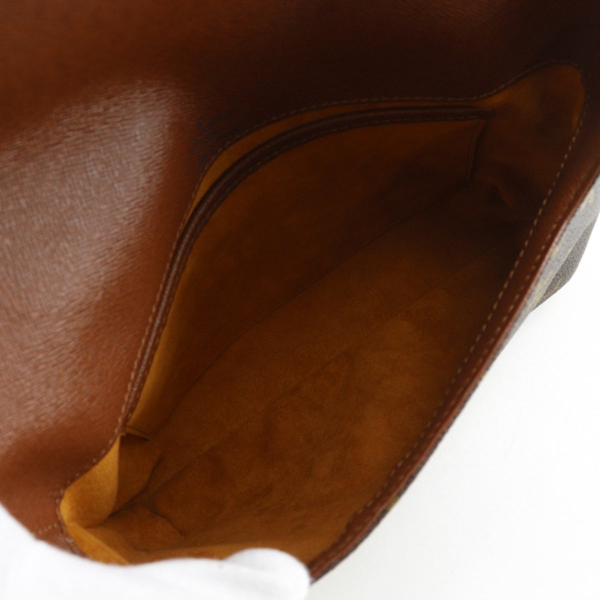 Louis Vuitton Brown Monogram Monogram Shoulder Bag (Pre-Owned)
