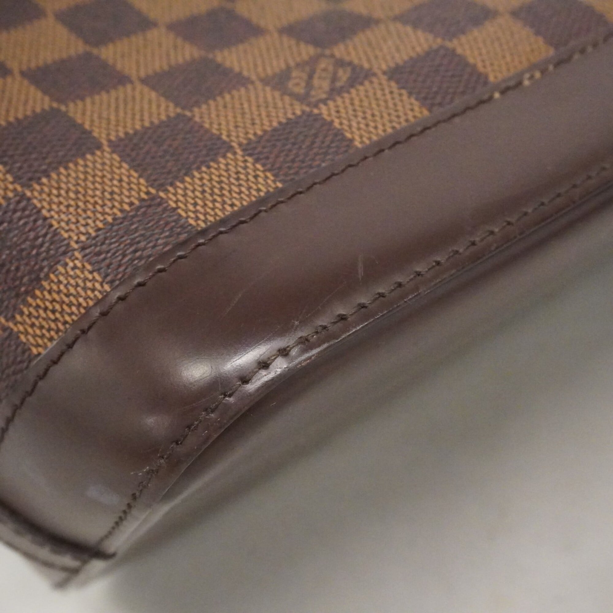 Louis Vuitton Ebene Handbag (Pre-Owned)