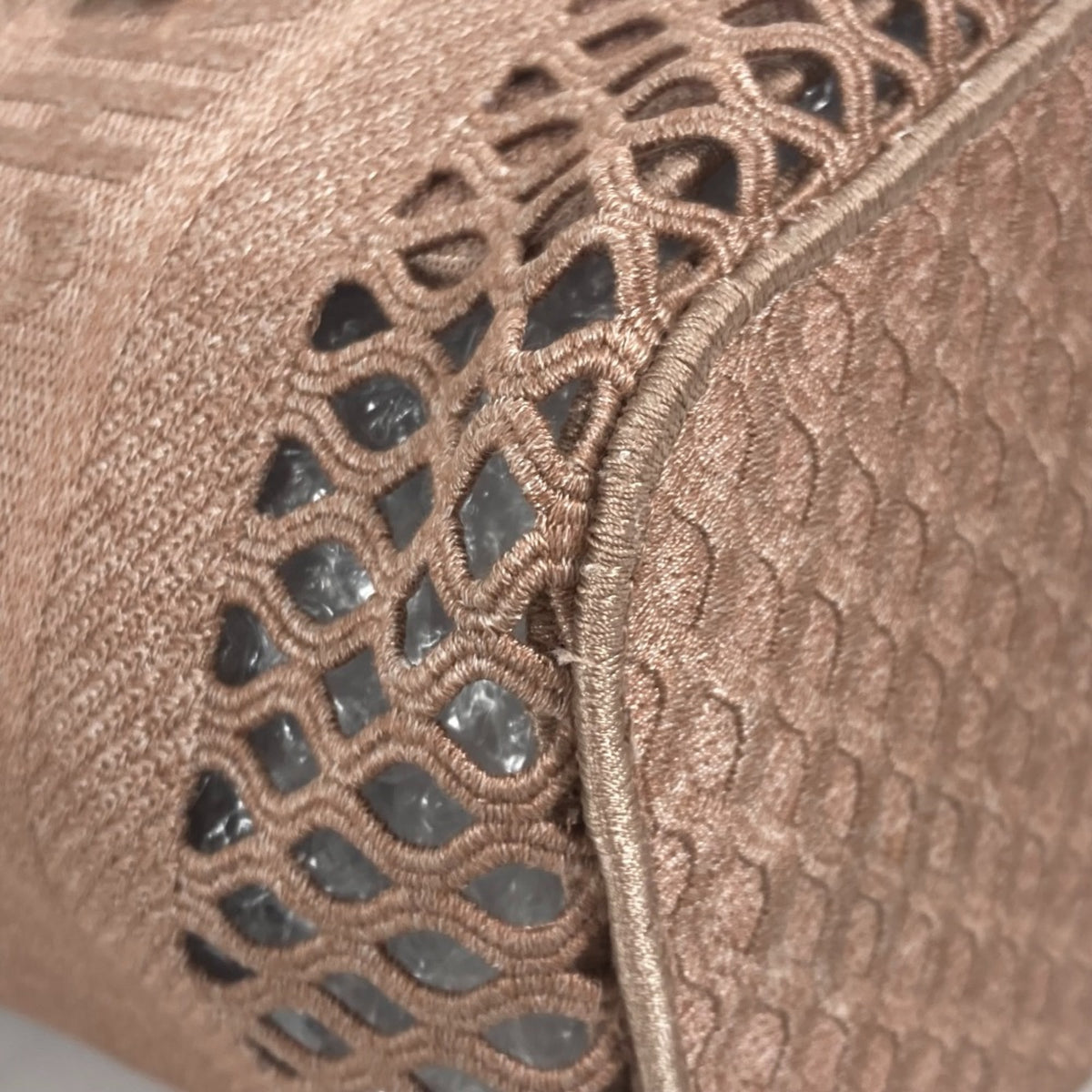 Christian Dior Pink Cloth Handbag (Pre-Owned)