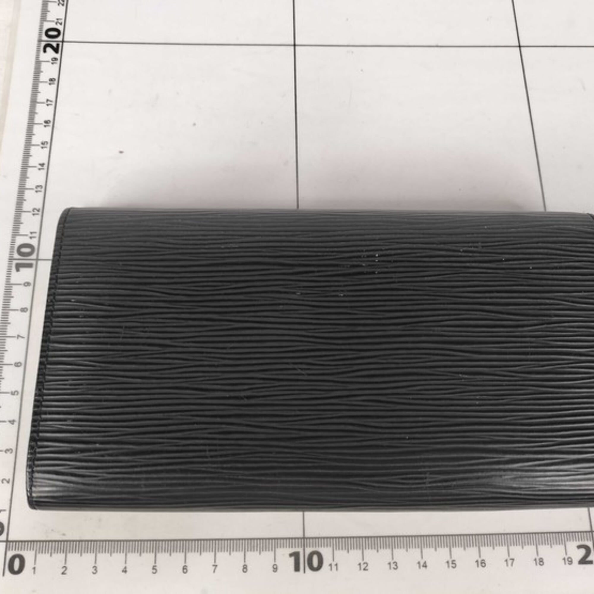 Louis Vuitton Epi Black Epi Leather Long Wallet (Bi-Fold) (Pre-Owned)