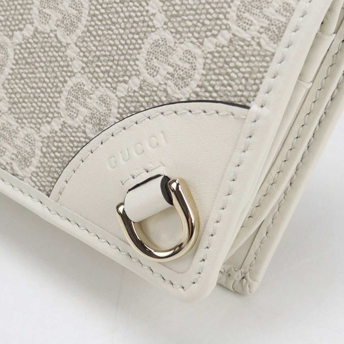 Gucci Beige Fabric Wallet (Bi-Fold) (Pre-Owned)