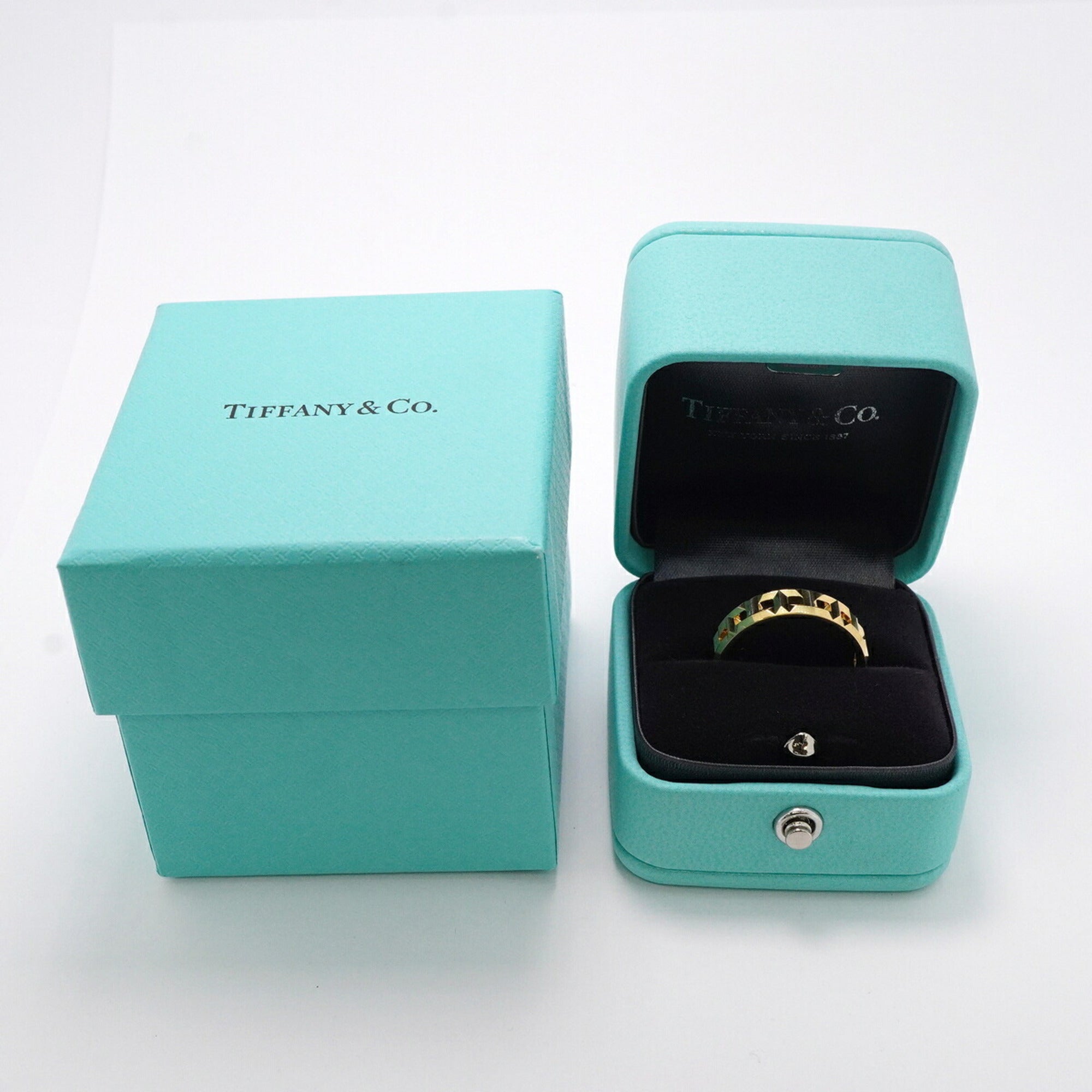Tiffany Yellow Gold (18K) Band Ring (Pre-Owned)