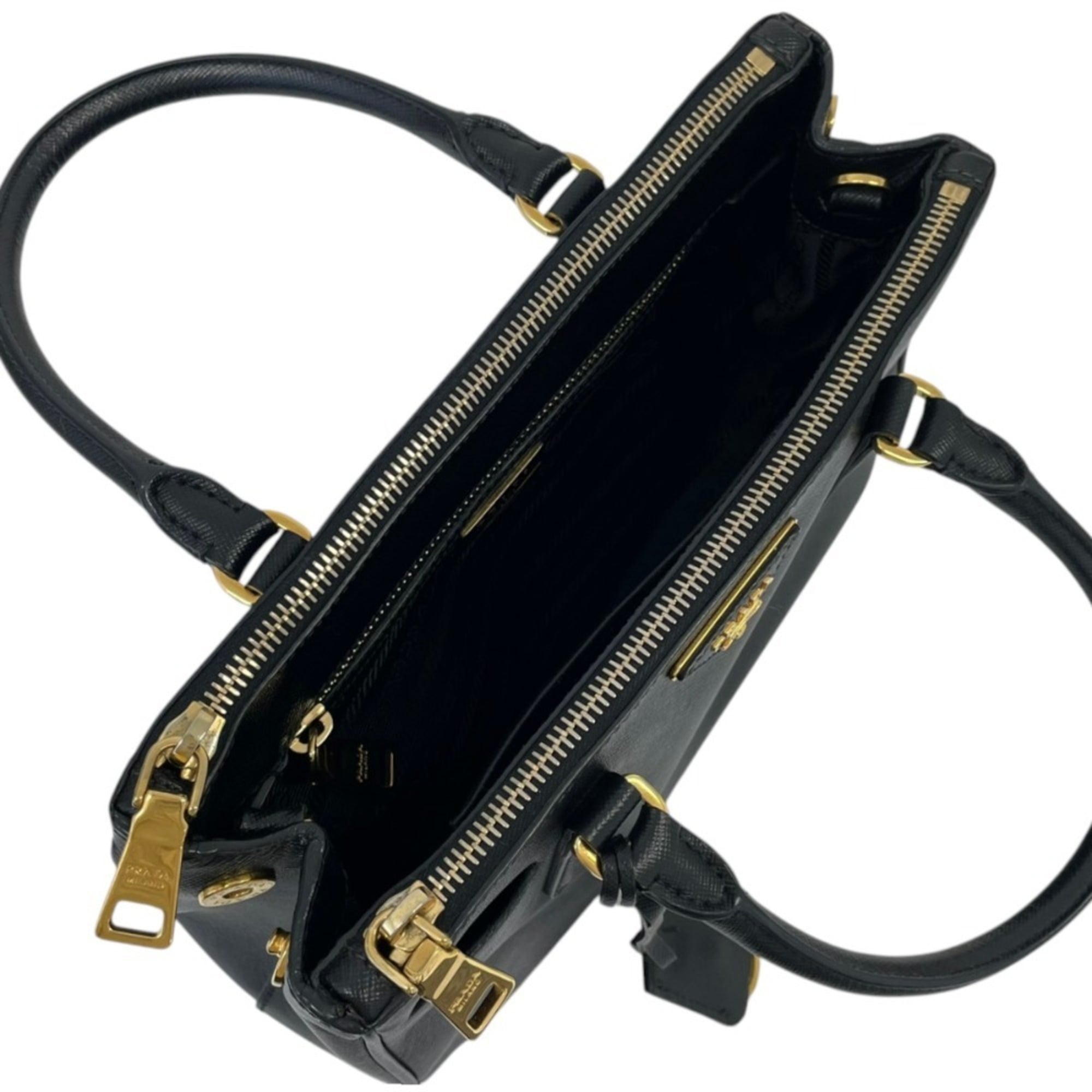 Prada Black Leather Handbag Shoulder Bag (Pre-Owned)