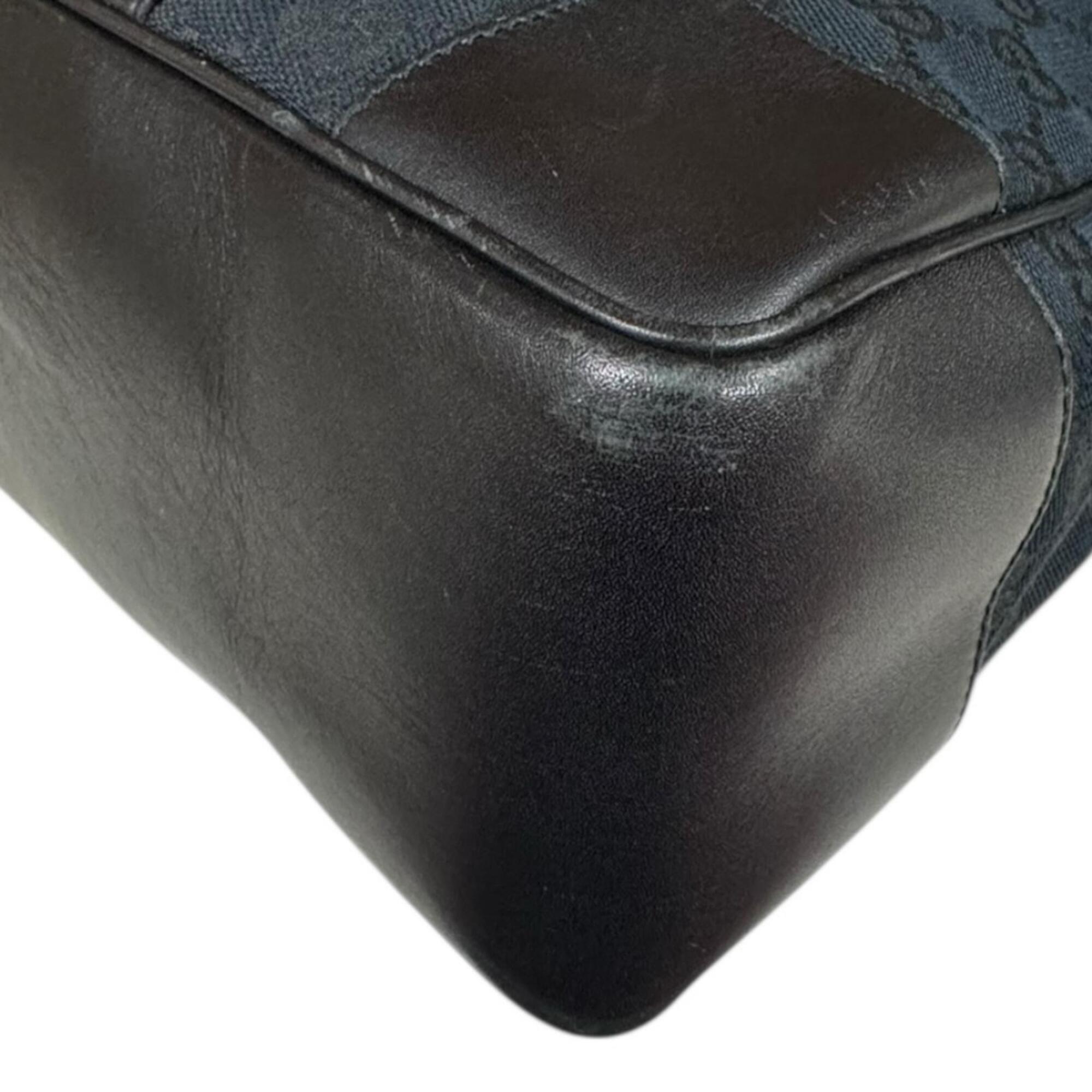 Gucci Gg Canvas Black Gg Canvas Shoulder Bag (Pre-Owned)