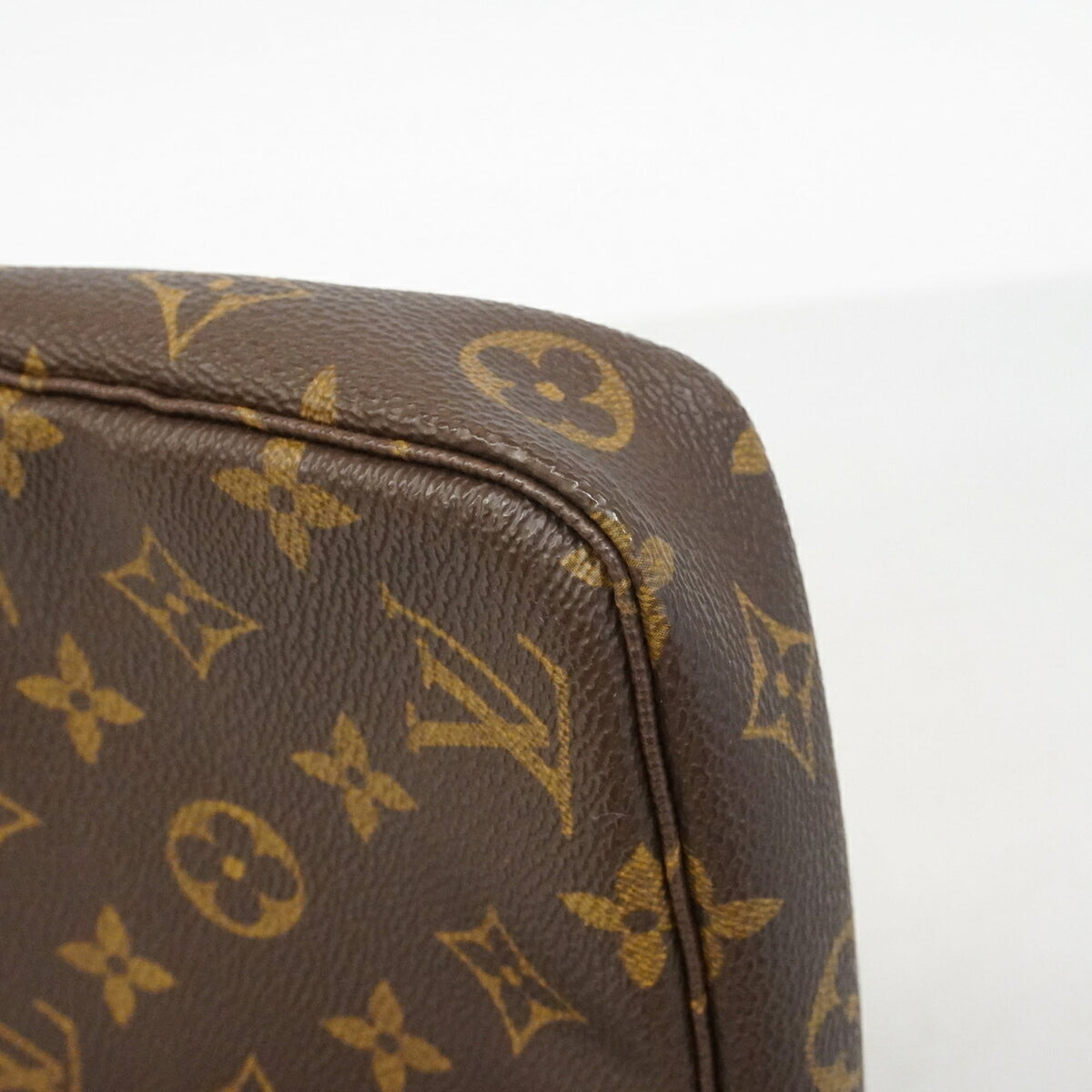 Louis Vuitton Brown Pouch (Pre-Owned)
