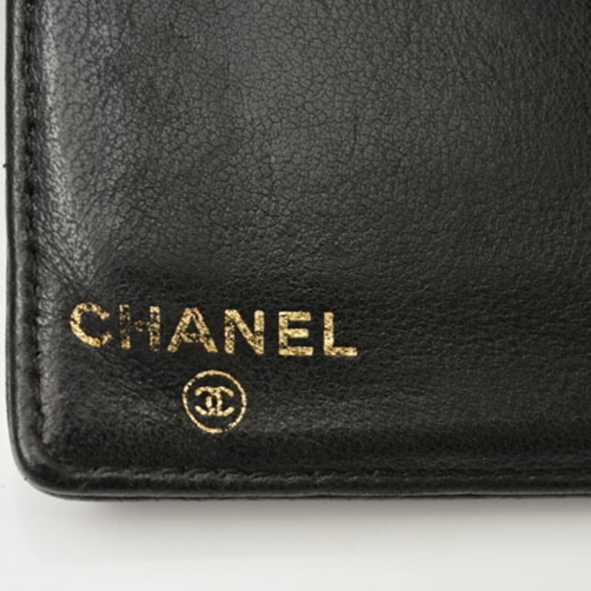 Chanel Black Caviar Leather Wallet (Bi-Fold) (Pre-Owned)