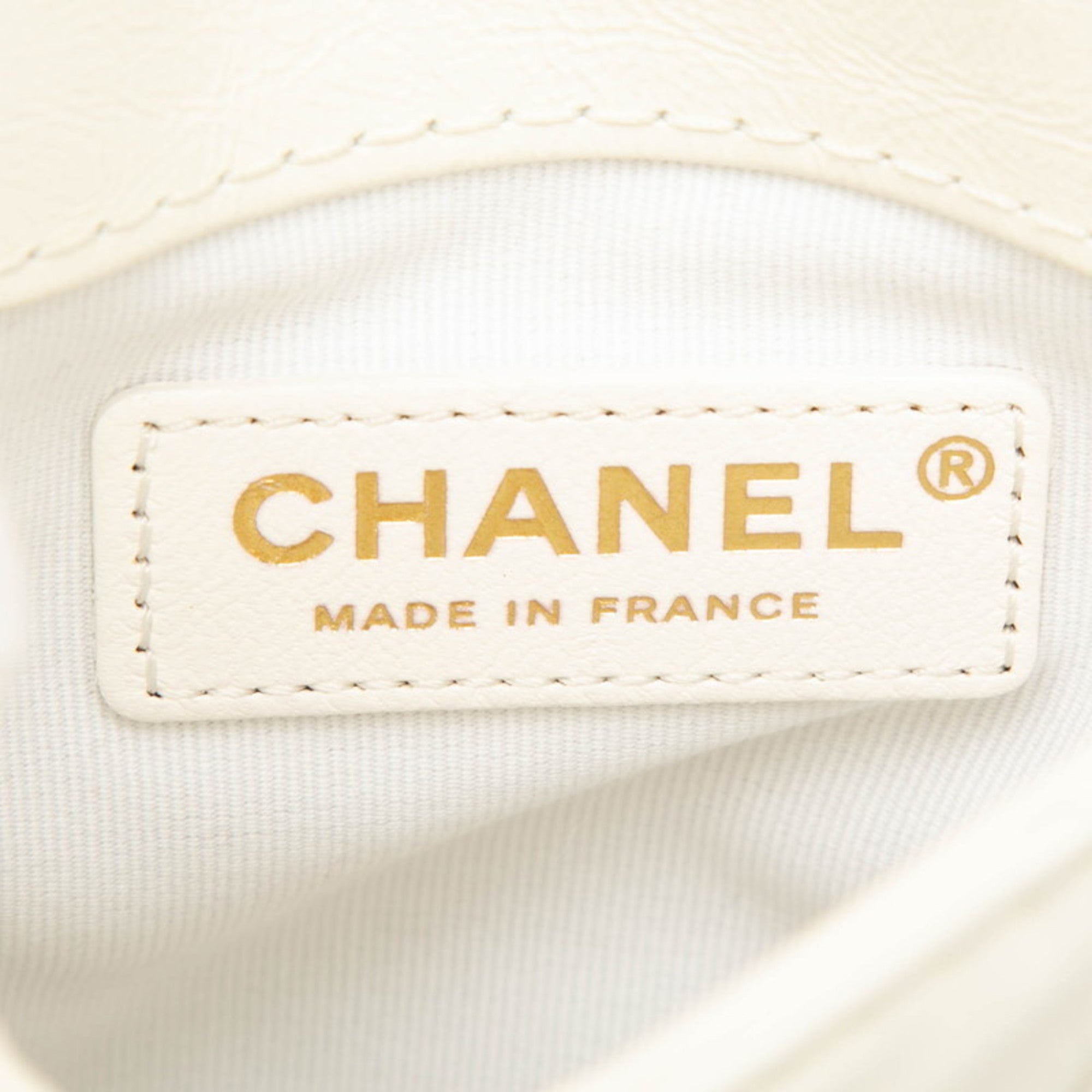 Chanel Matelasse White Leather Handbag Shoulder Bag (Pre-Owned)