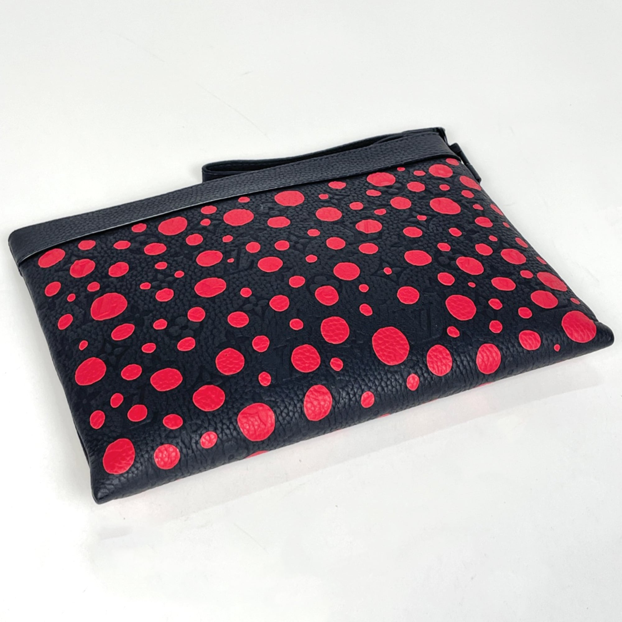 Louis Vuitton Yayoi Kusama Black Noir Leather Pochette (Pre-Owned)
