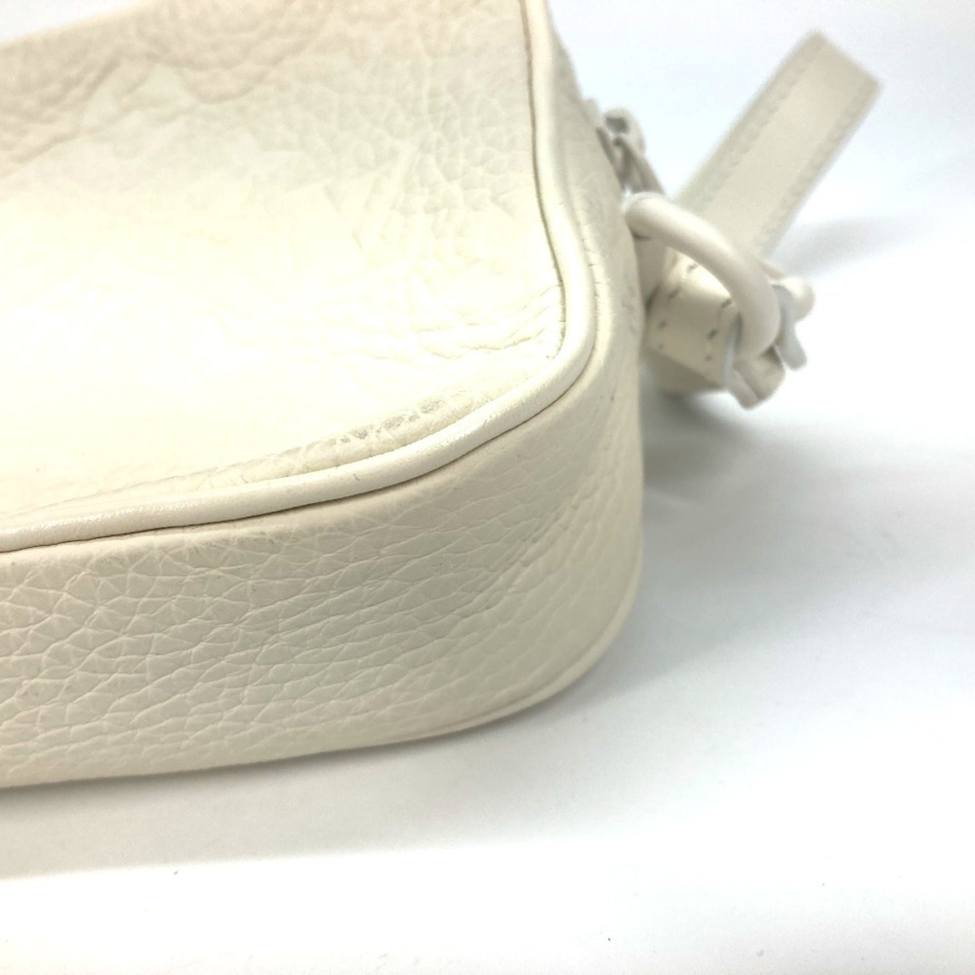Louis Vuitton Monogram Empreinte White Monogram Empreinte Clutch Bag Pochette (Pre-Owned)