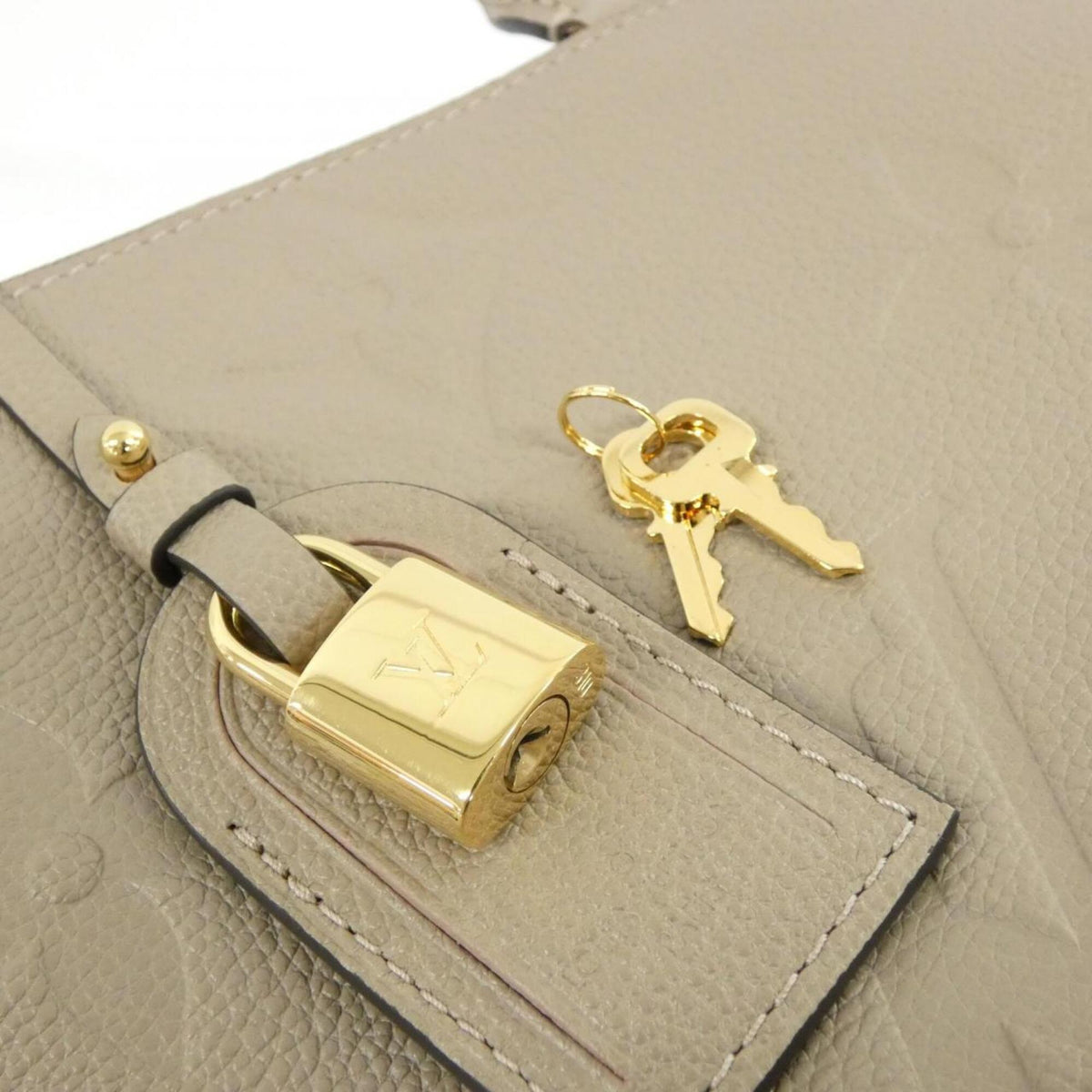 Louis Vuitton Tourterelle Leather Handbag (Pre-Owned)