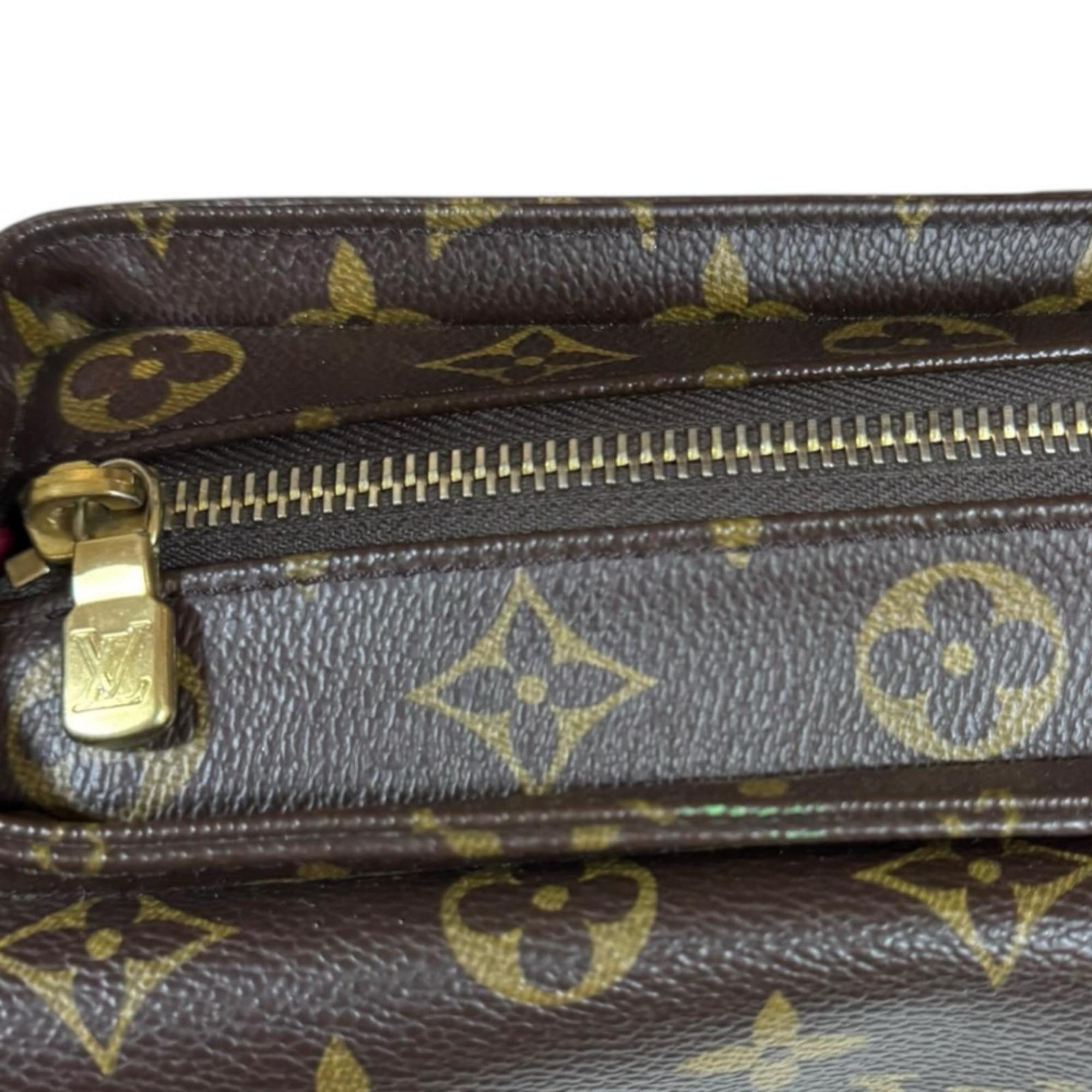 Louis Vuitton Brown Monogram Canvas Shoulder Bag (Pre-Owned)